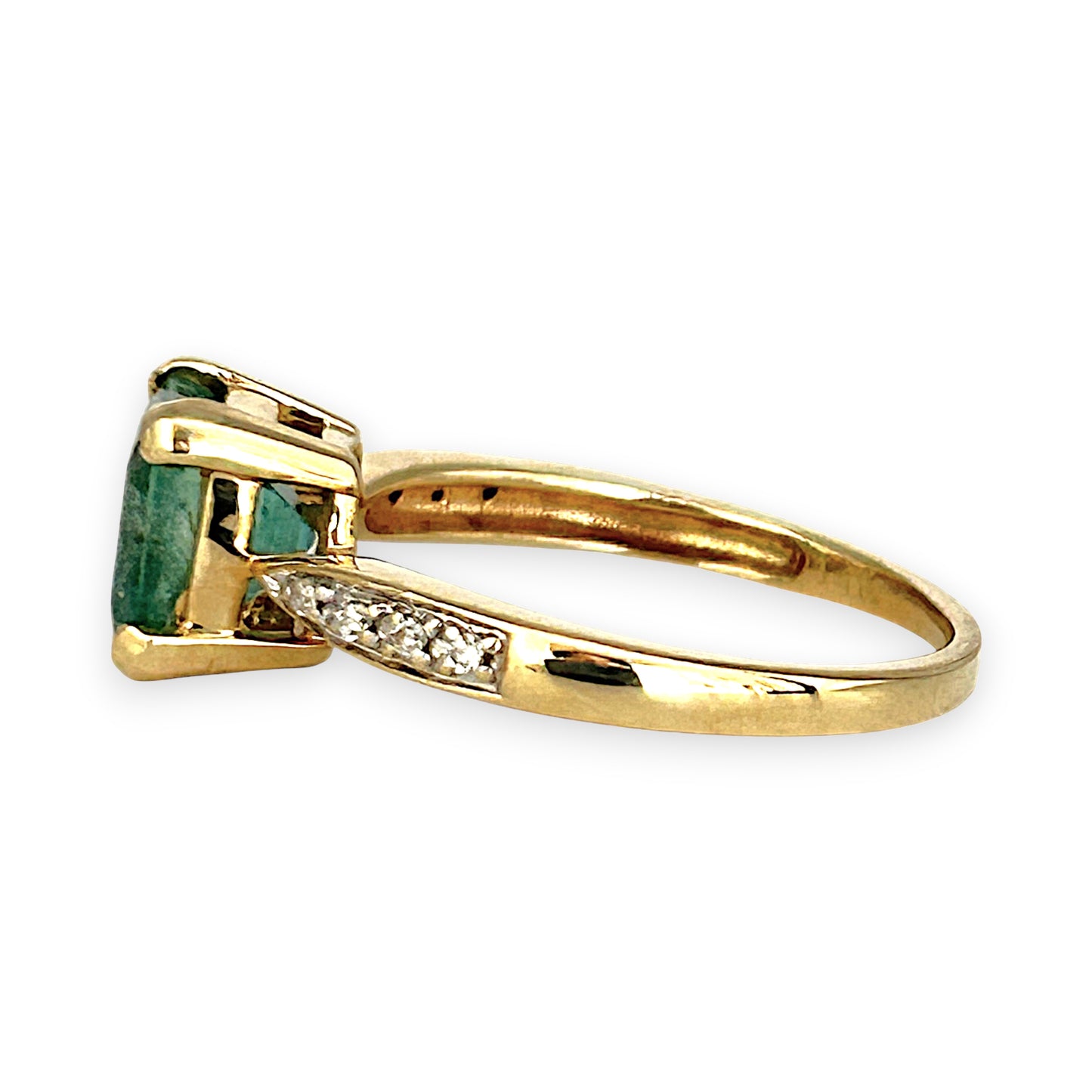 XMAS DEAL | 14kt Gold Peaceful Radiance Green Beryl Ring Valuation $2,800