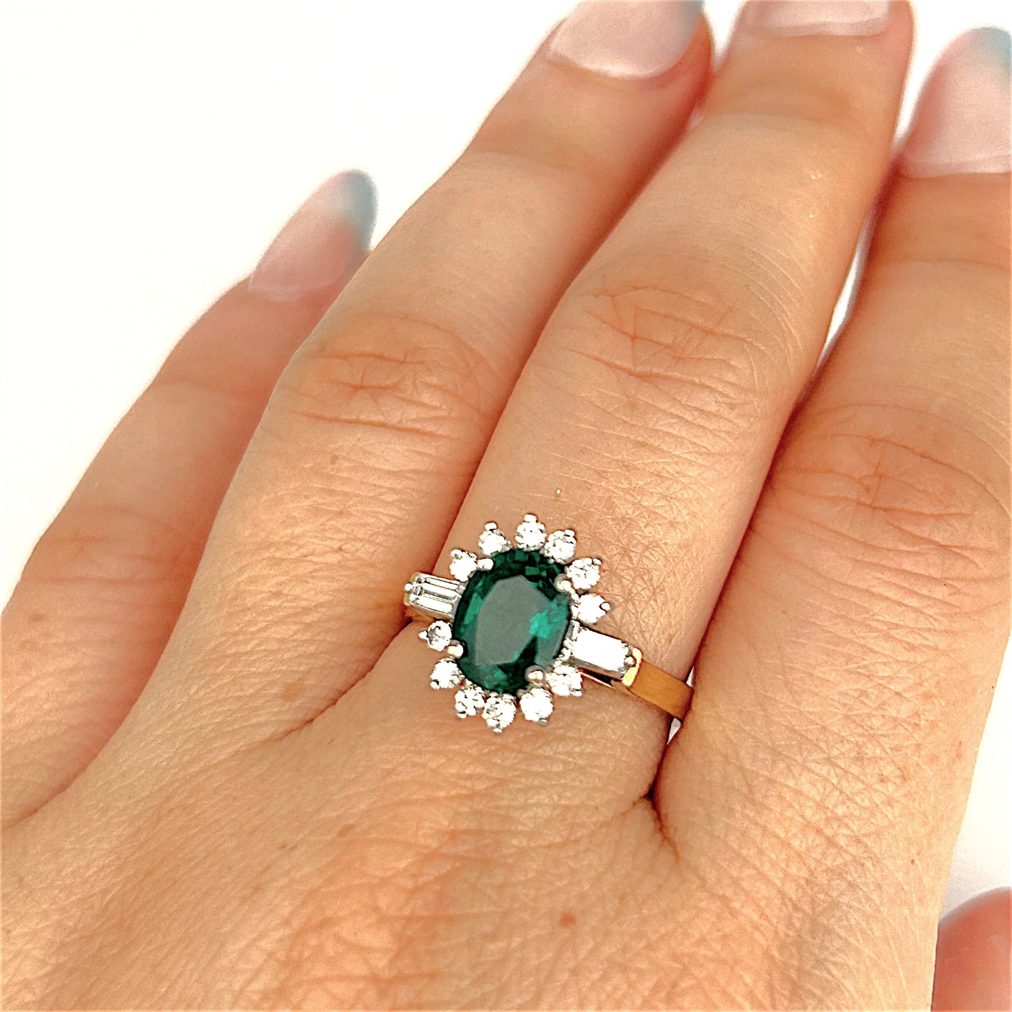 XMAS DEAL | 18kt Y/W Gold Emerald Symphony Ring Valuation $4,550