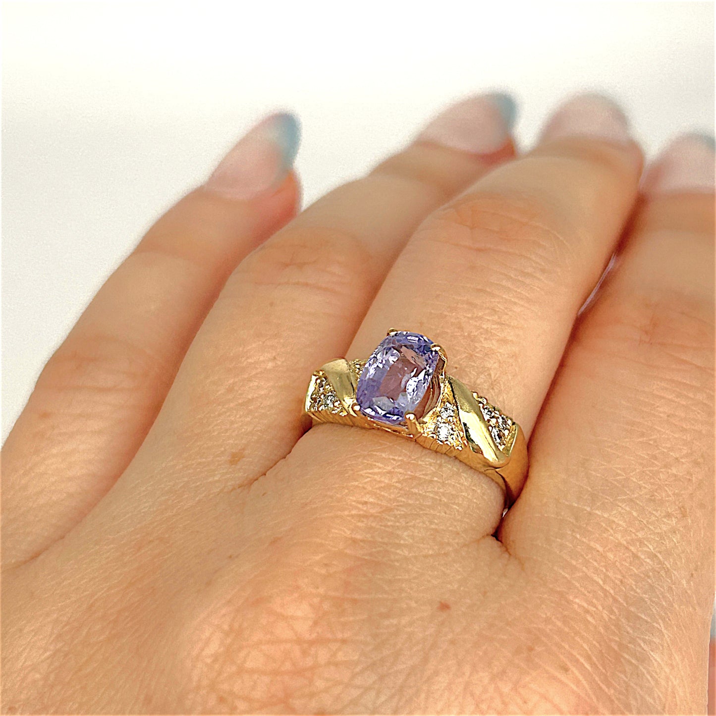 XMAS DEAL | 18kt Gold Violet Royale Ring with Sapphire Valuation $6,400