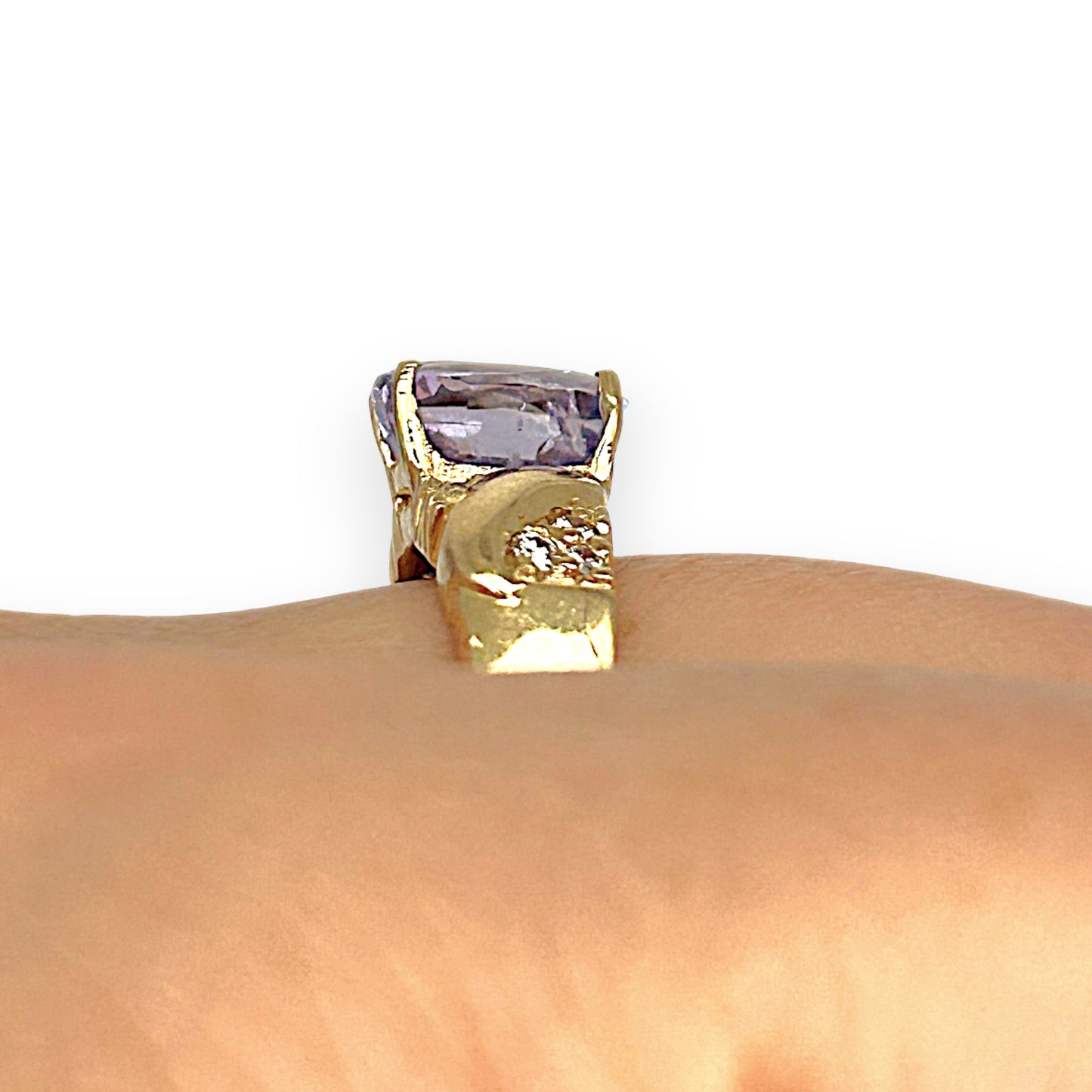 XMAS DEAL | 18kt Gold Violet Royale Ring with Sapphire Valuation $6,400