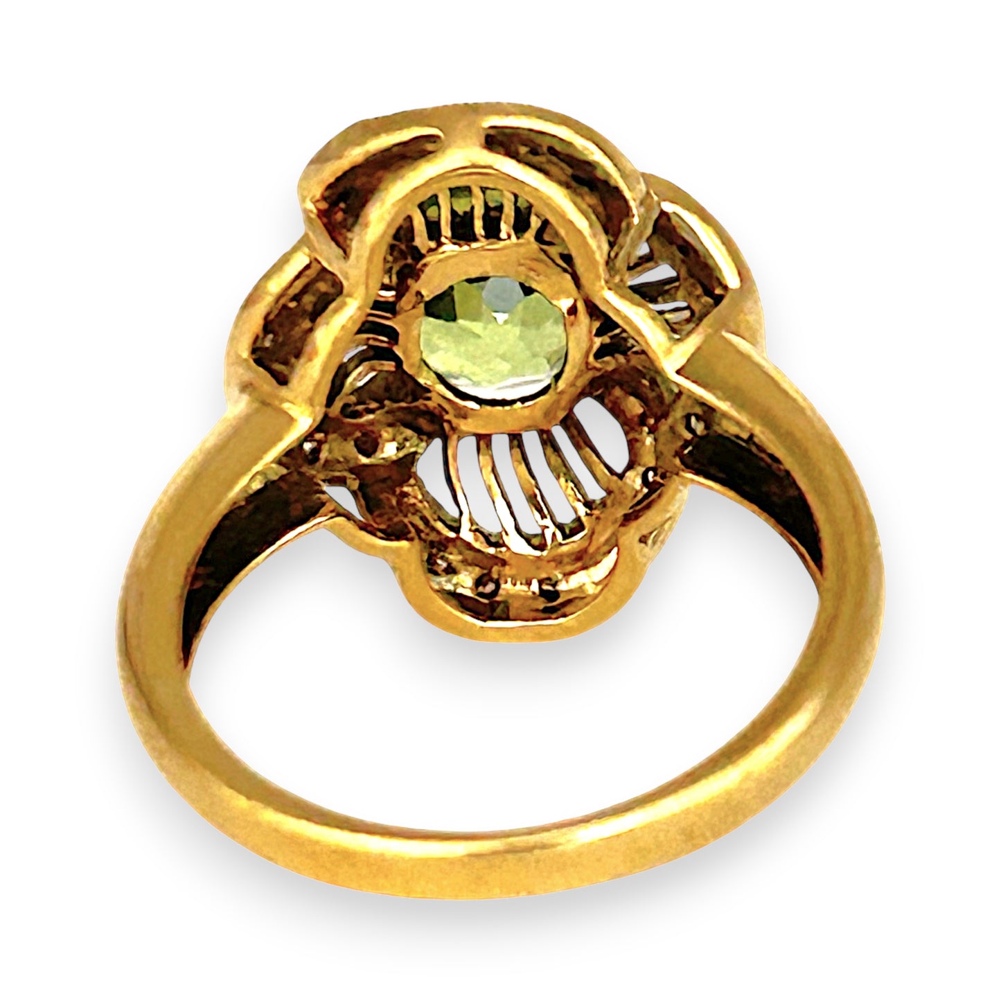 XMAS DEAL | 18kt Gold Verde Éclat Peridot & Diamond Filigree Ring Valuation $4,400