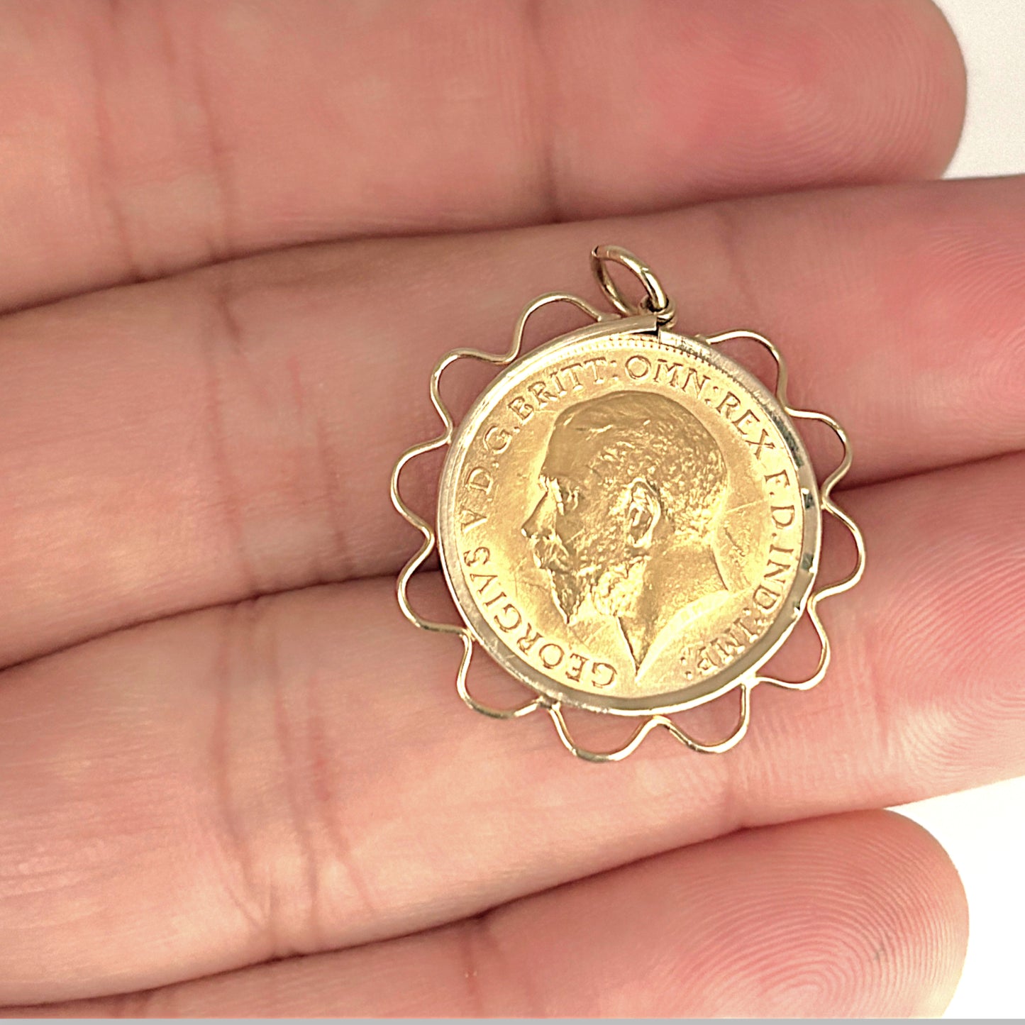 GOLD DEAL | 1913 Half Sovereign Georgivs V D.G. Britt Gold Pendant