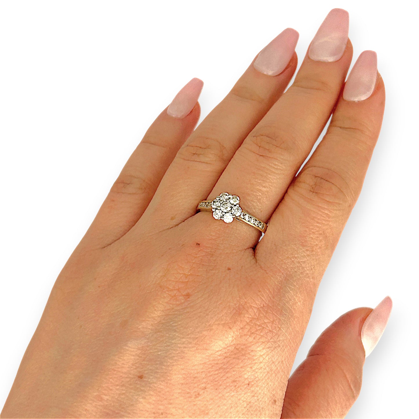 GOLD DEAL | 9ct (9K) Gold Diamond Floral Cluster Ring Valuation TDW 0.70ct $3,000