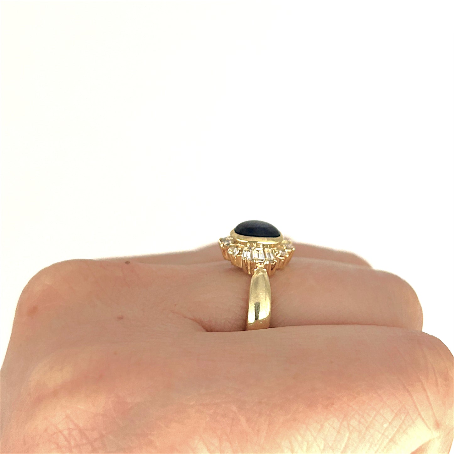 GOLD DEAL | 18ct (18K) Gold Midnight Bloom Sapphire & Diamond Ring Valuation $6,750