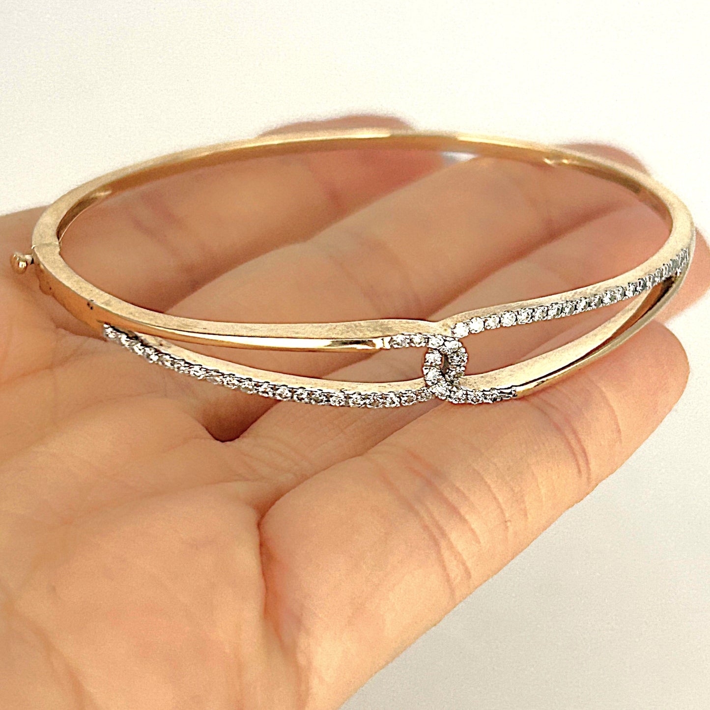 GOLD DEAL | 9ct Gold Elysian Knot Bangle with Diamonds Valuation $4,400. TDW 0.50ct.