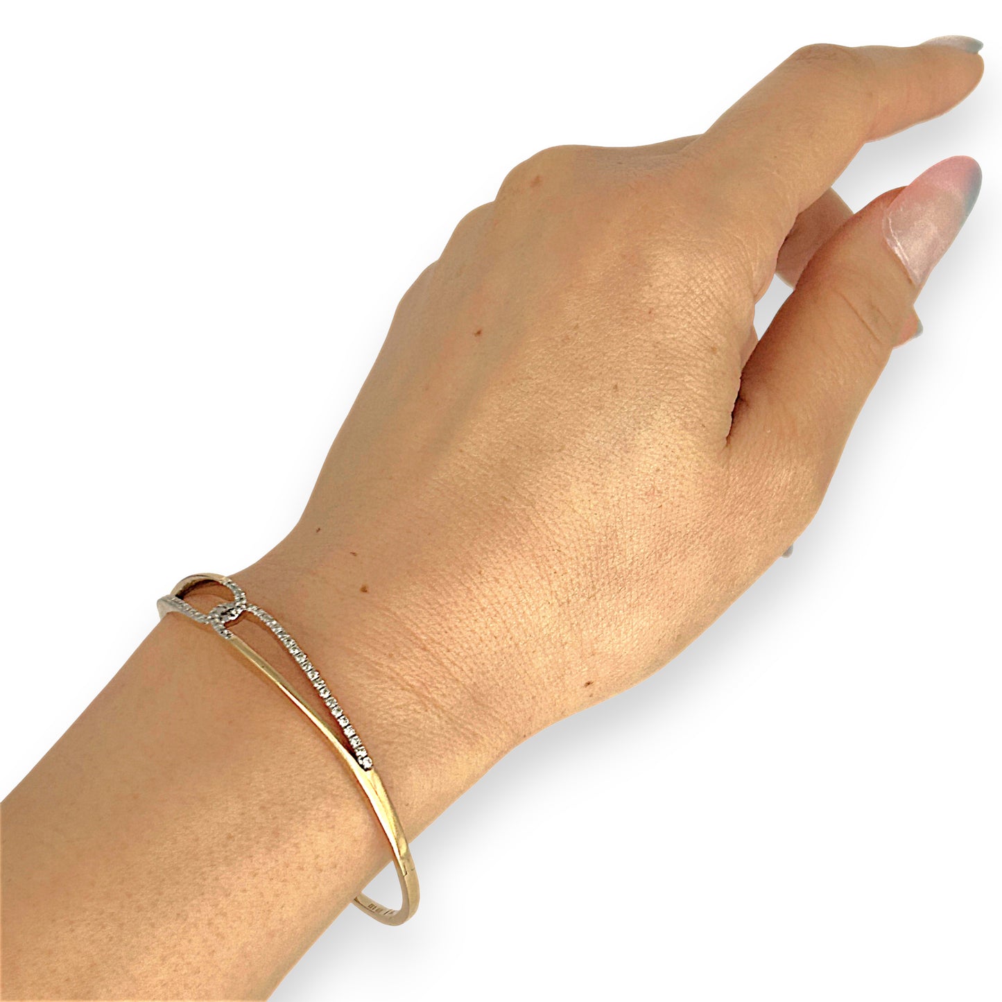 GOLD DEAL | 9ct Gold Elysian Knot Bangle with Diamonds Valuation $4,400. TDW 0.50ct.