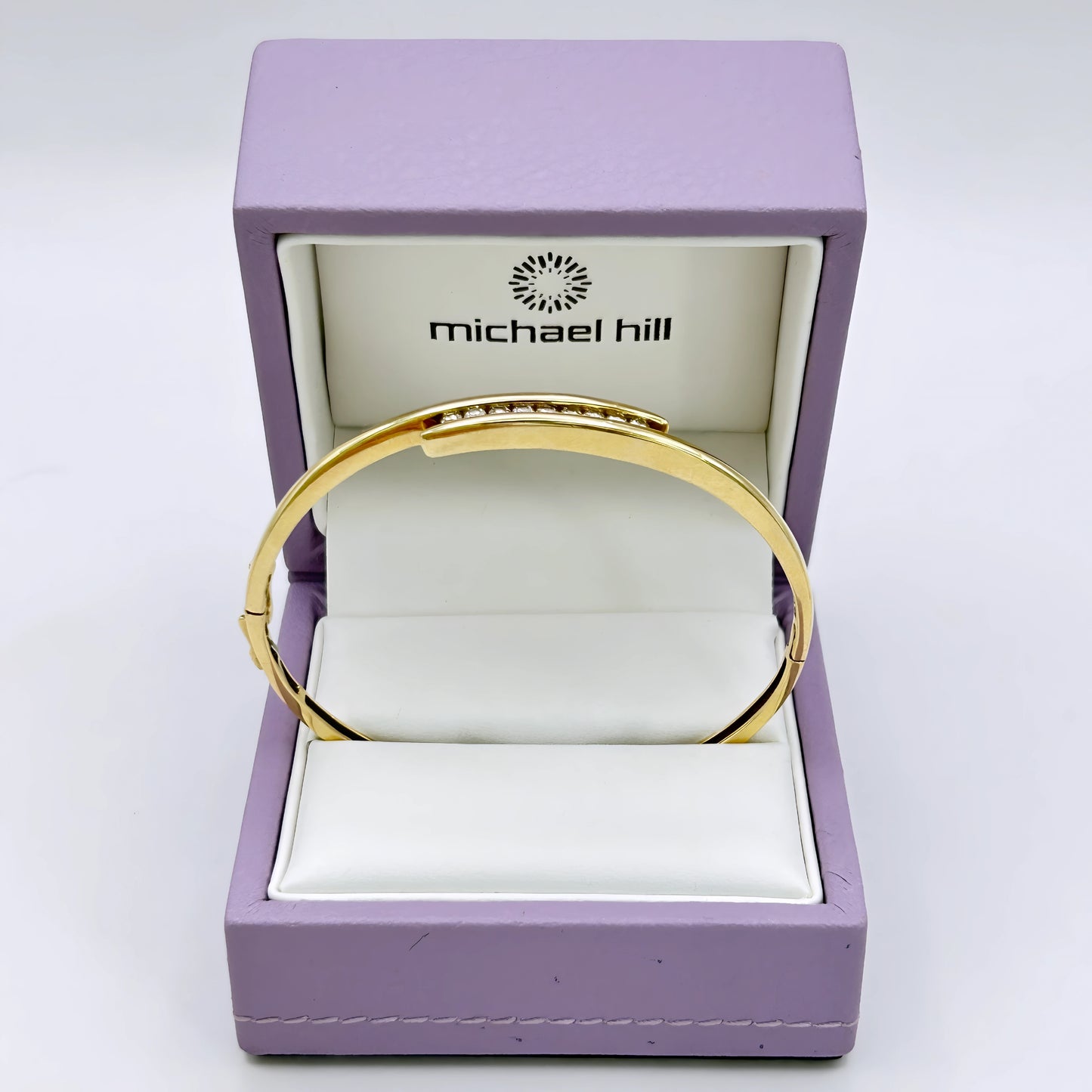 NZGD | 9ct Gold Michael Hill Eternal Crossover Bangle