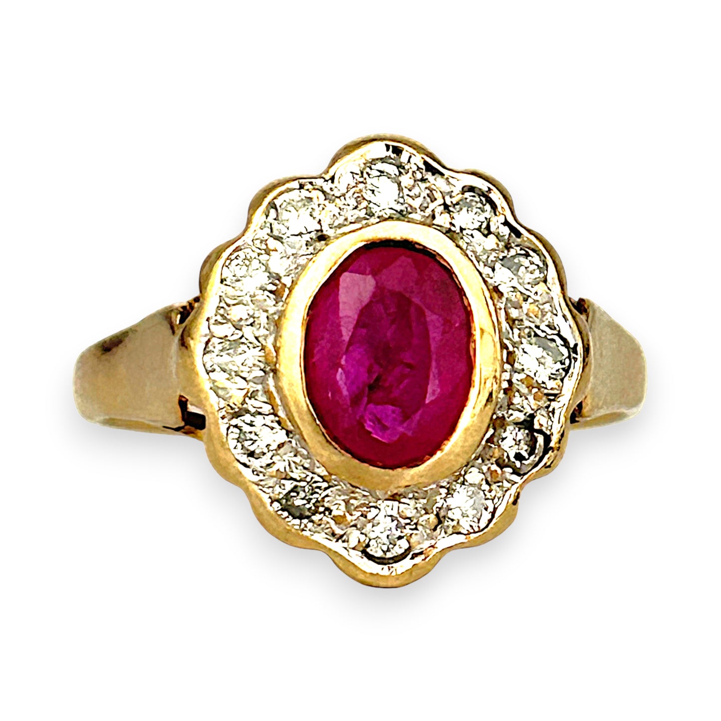 GOLD DEAL | 9ct Gold Refurbished Crimson Halo Ring Valuation: $2,950