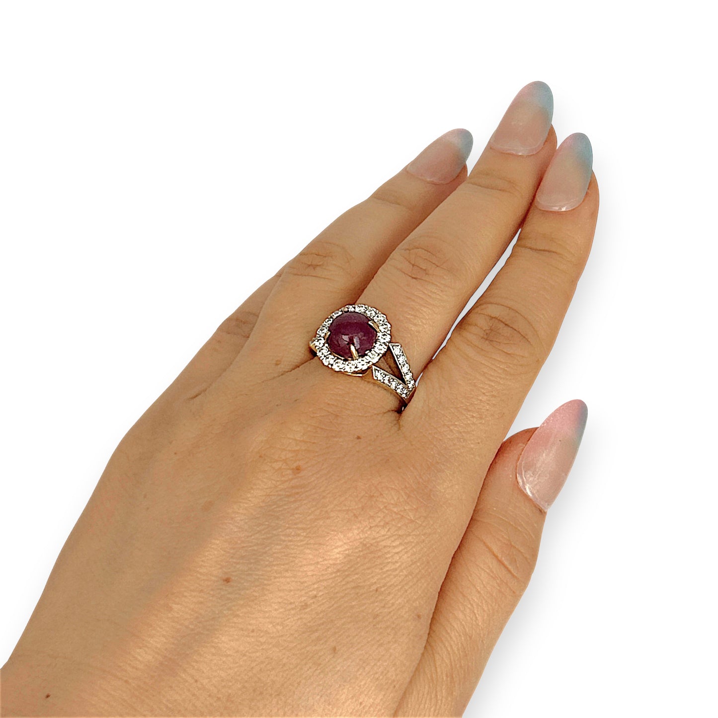 XMAS DEAL | 18kt Gold Crimson Majesty Ruby Ring Valuation: $9,850