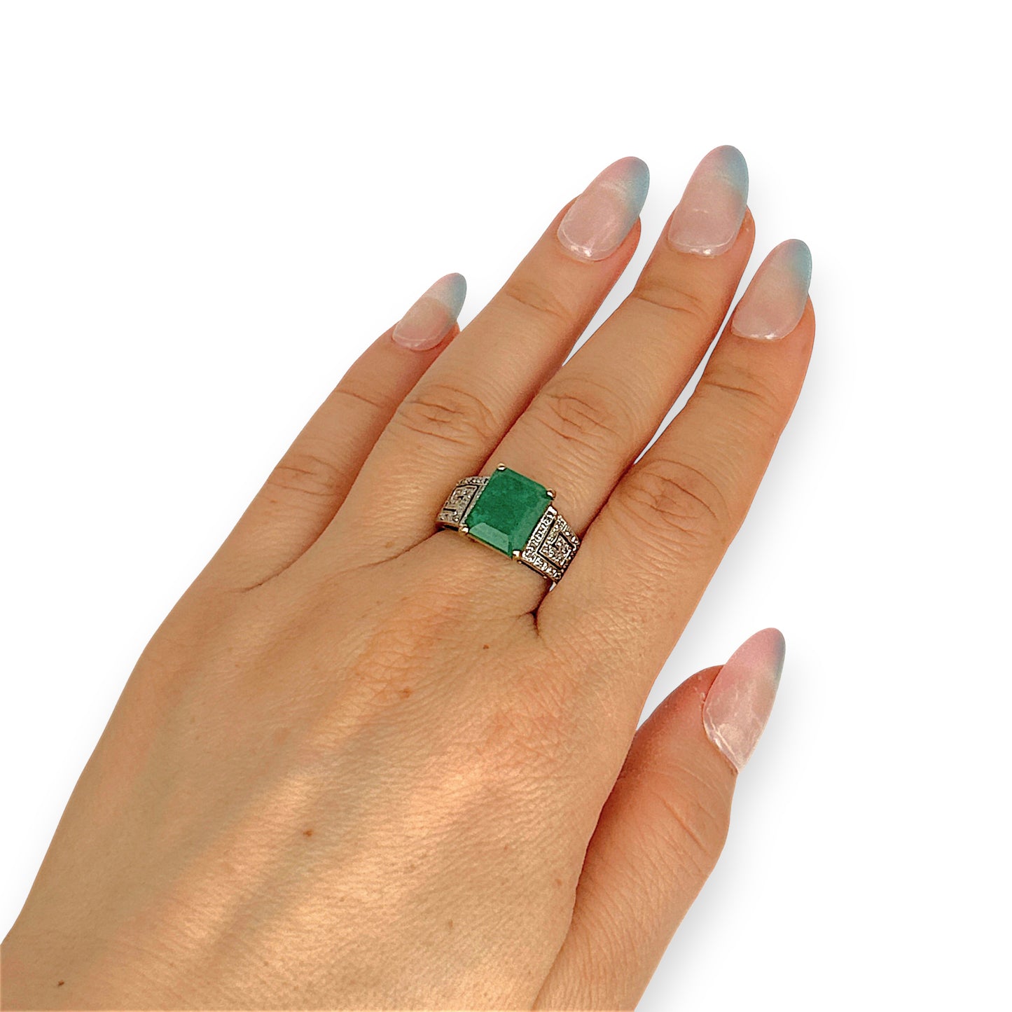 GOLD DEAL | 9ct Gold Emerald Majesty Ring Valuation $2,500