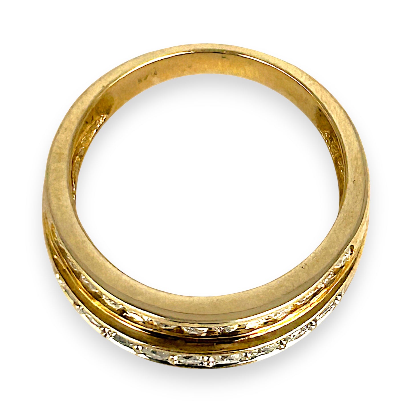 GOLD DEAL | 9ct Gold Triluxe Band Diamond Ring TDW 1.0ct.Valuation 3,450