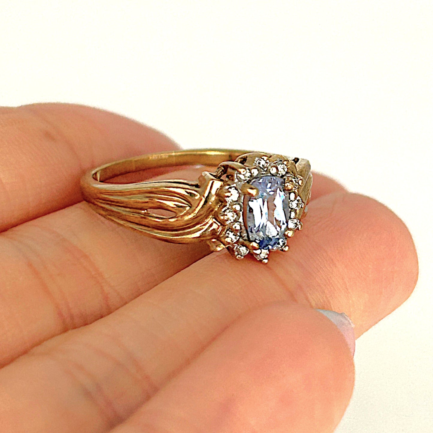 GOLD DEAL | 9ct Gold Azure Whispers Sapphire & Diamond Ring Valuation $2,250