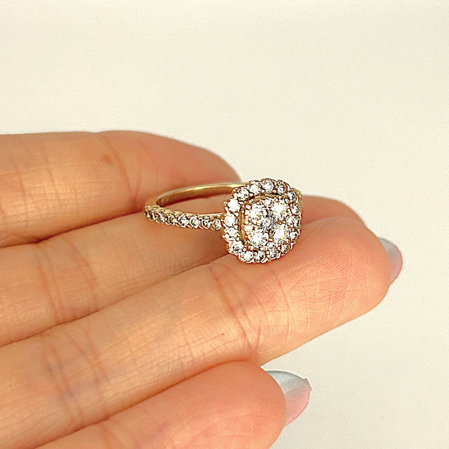 GOLD DEAL | 9ct Gold Lustre Crown 1.00ct Diamond Halo Ring Valuation $3,400