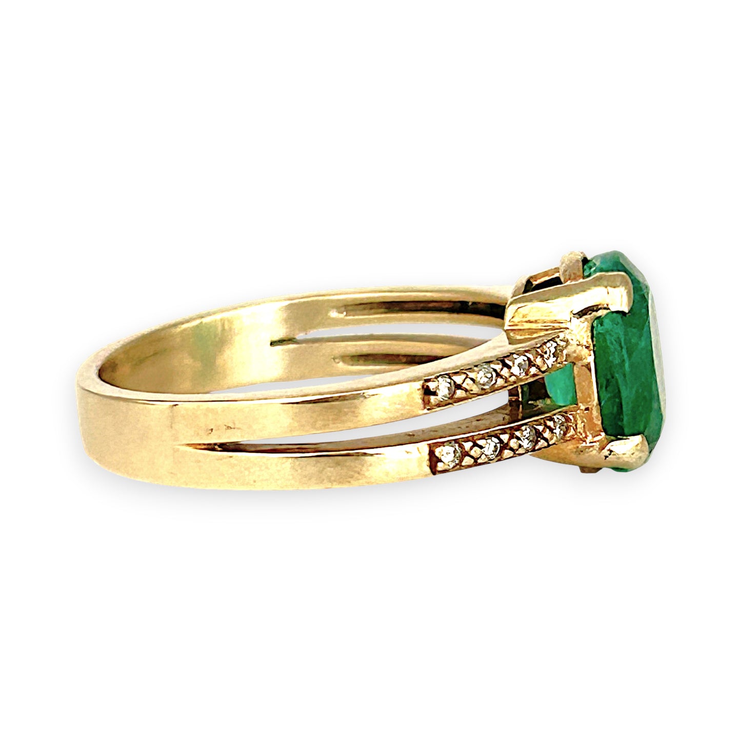 GOLD DEAL | 9ctGold Verdant Embrace – Emerald 1.89ct. Ring.Valuation $3,650