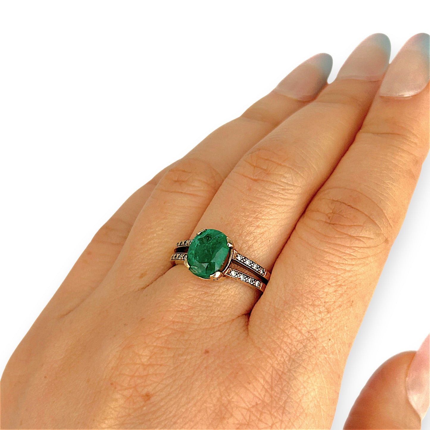 GOLD DEAL | 9ctGold Verdant Embrace – Emerald 1.89ct. Ring.Valuation $3,650