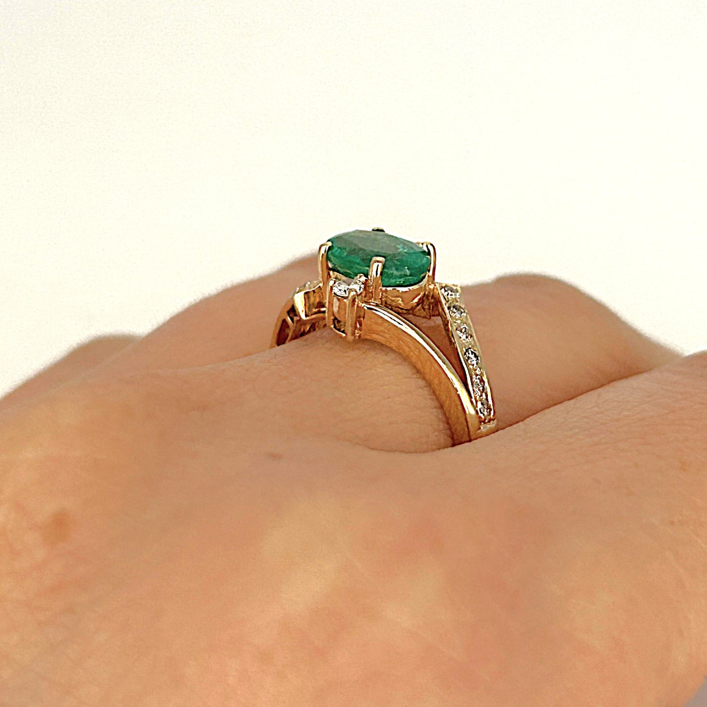 XMAS DEAL | 14kt Gold Verdant Embrace Ring Valuation $4,100