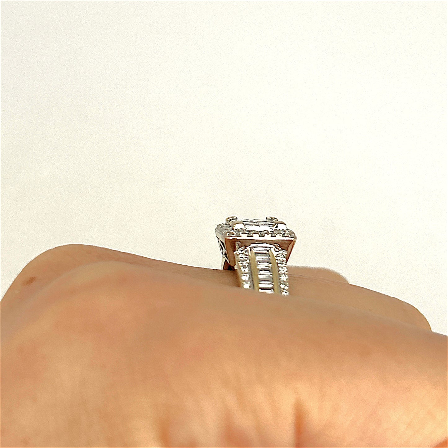 XMAS DEAL | 18kt Gold  Imperial Glow Diamond Ring TDW 1.70ct. Valuation $10,900