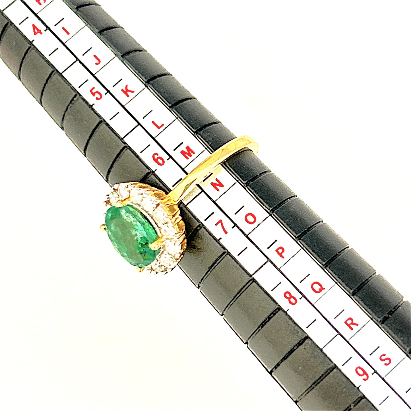 XMAS DEAL | 18kt Gold Emerald Halo Diamond Ring Valuation $5,300