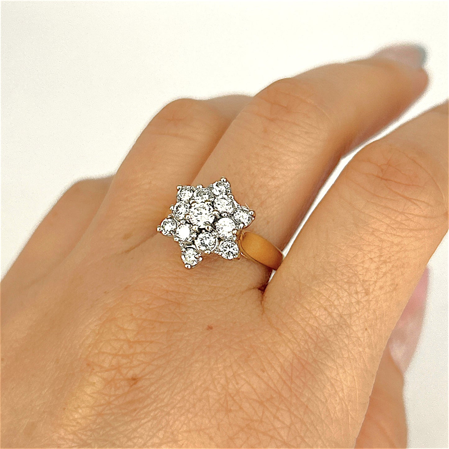 XMAS DEAL | 18kt Gold Golden Bloom Diamond Ring Valuation: $8,000