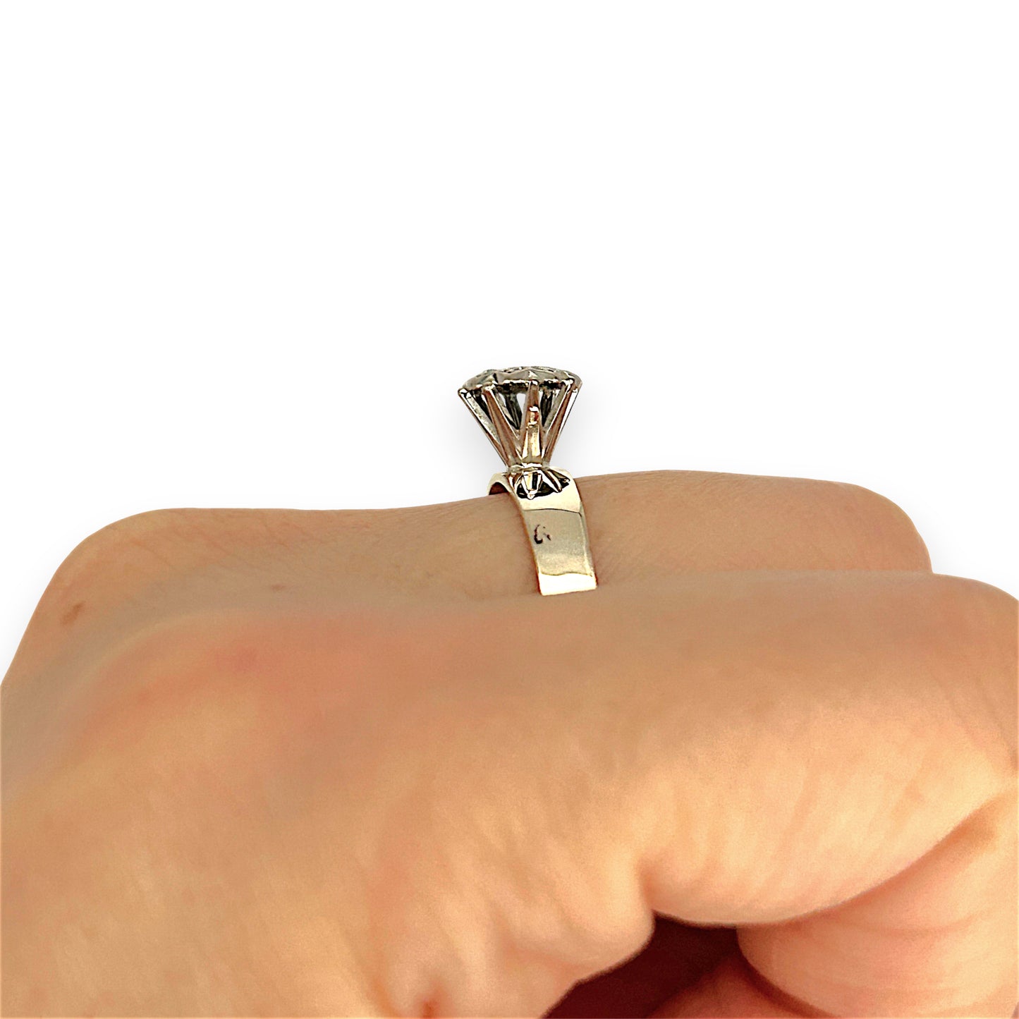 GOLD DEAL | 9ct Gold Floral Diamond Cluster Ring Size M 1/2