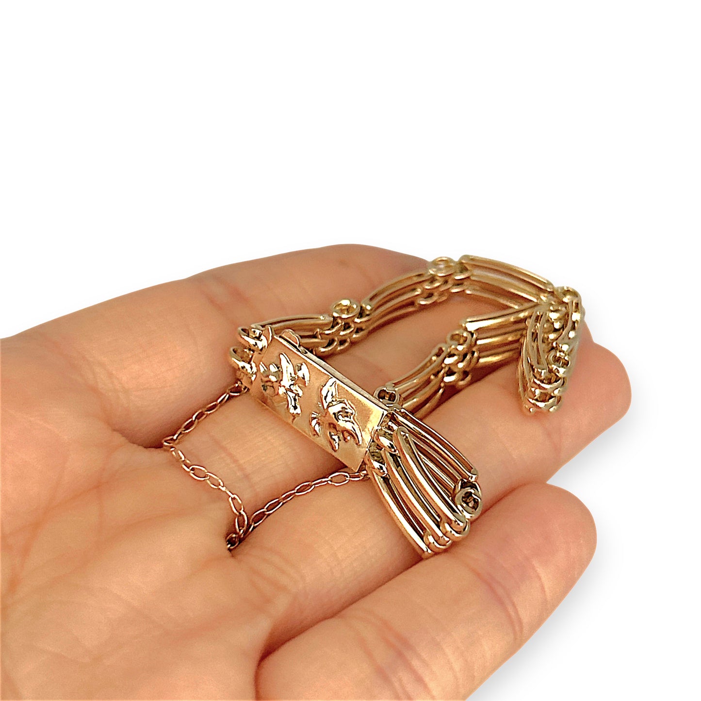 GOLD DEAL | 9kt Gold Vintage Three-Bar Gate Bracelet-Refurbished