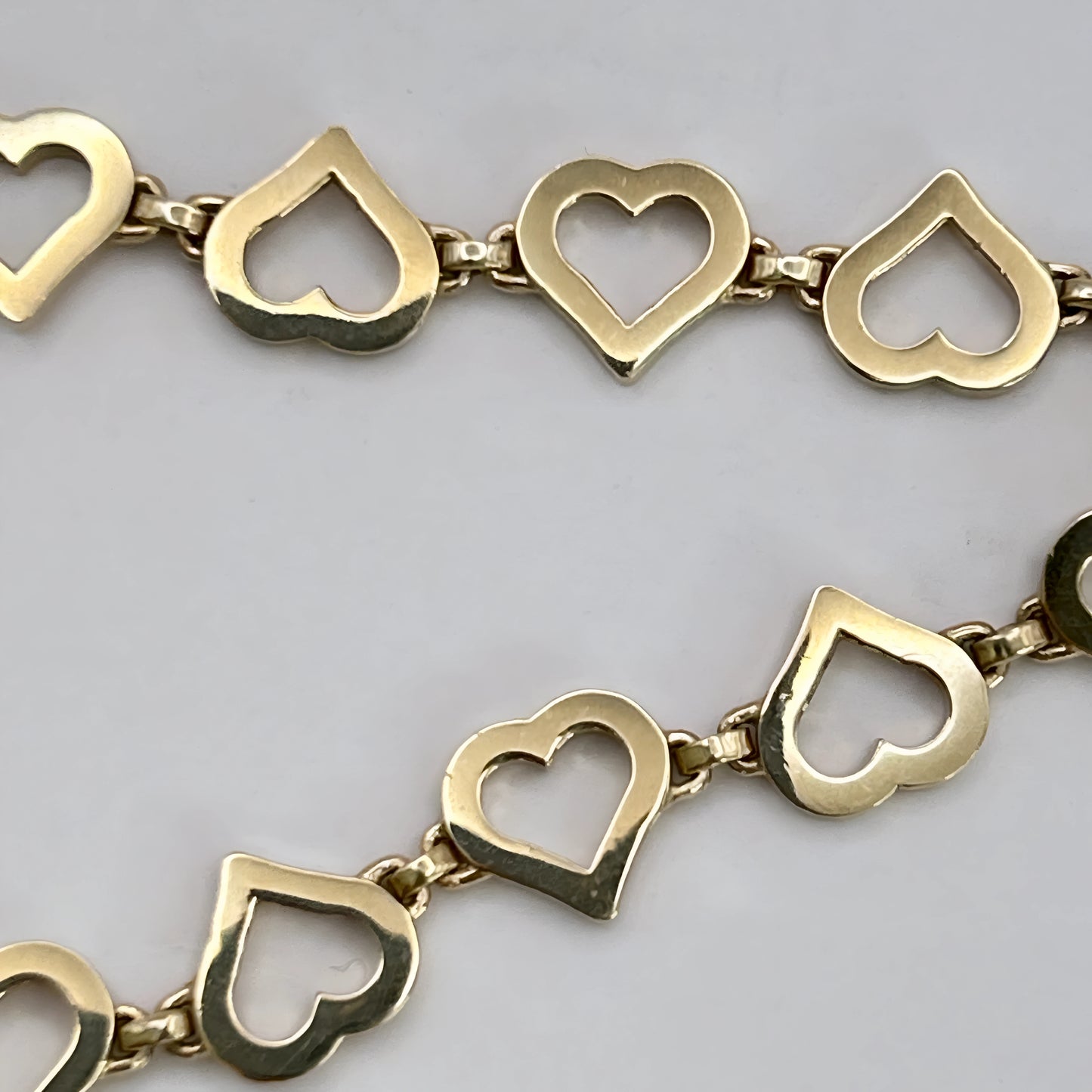 NZGD | 9ct Gold Eternal Heart Bracelet-Refurbished