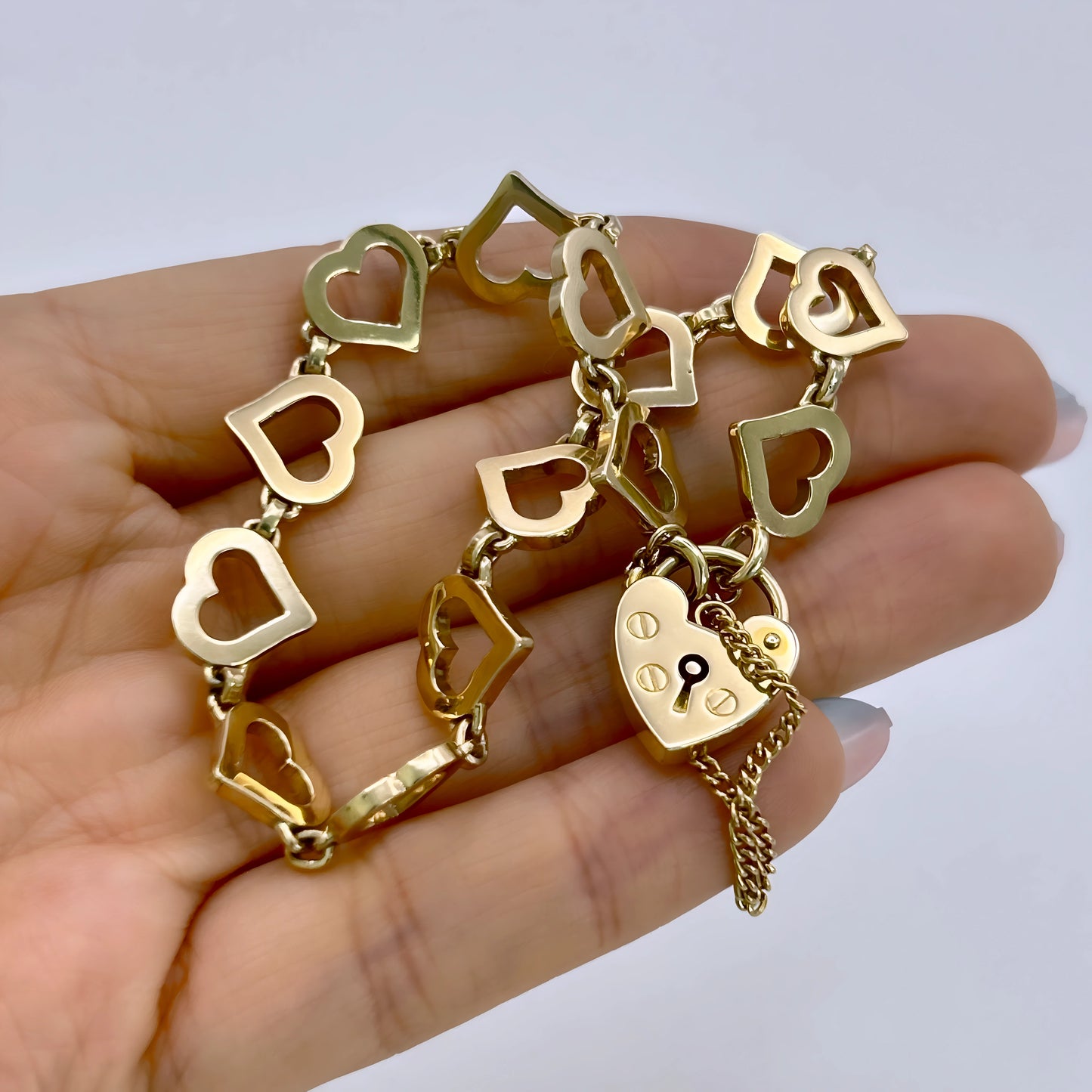 NZGD | 9ct Gold Eternal Heart Bracelet-Refurbished