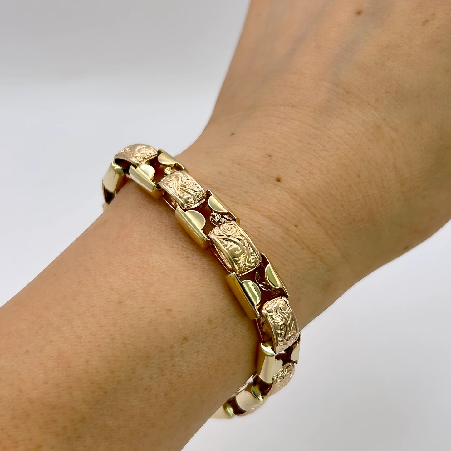 NZGD | 9ct Y/R Gold Vinatage Victorian Duet Link Bracelet-Refurbished