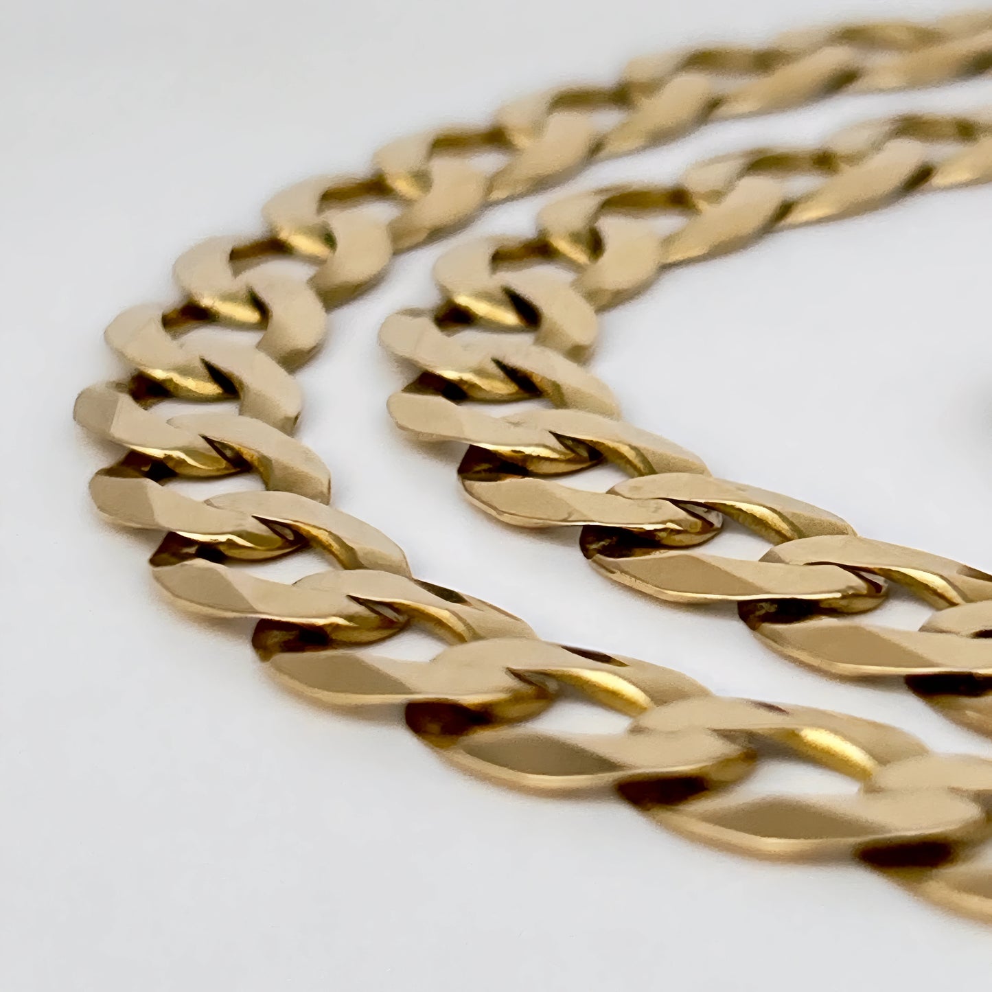 GOLD DEAL | 9kt Gold Empire Flat Curb Chain Valuation $12,100
