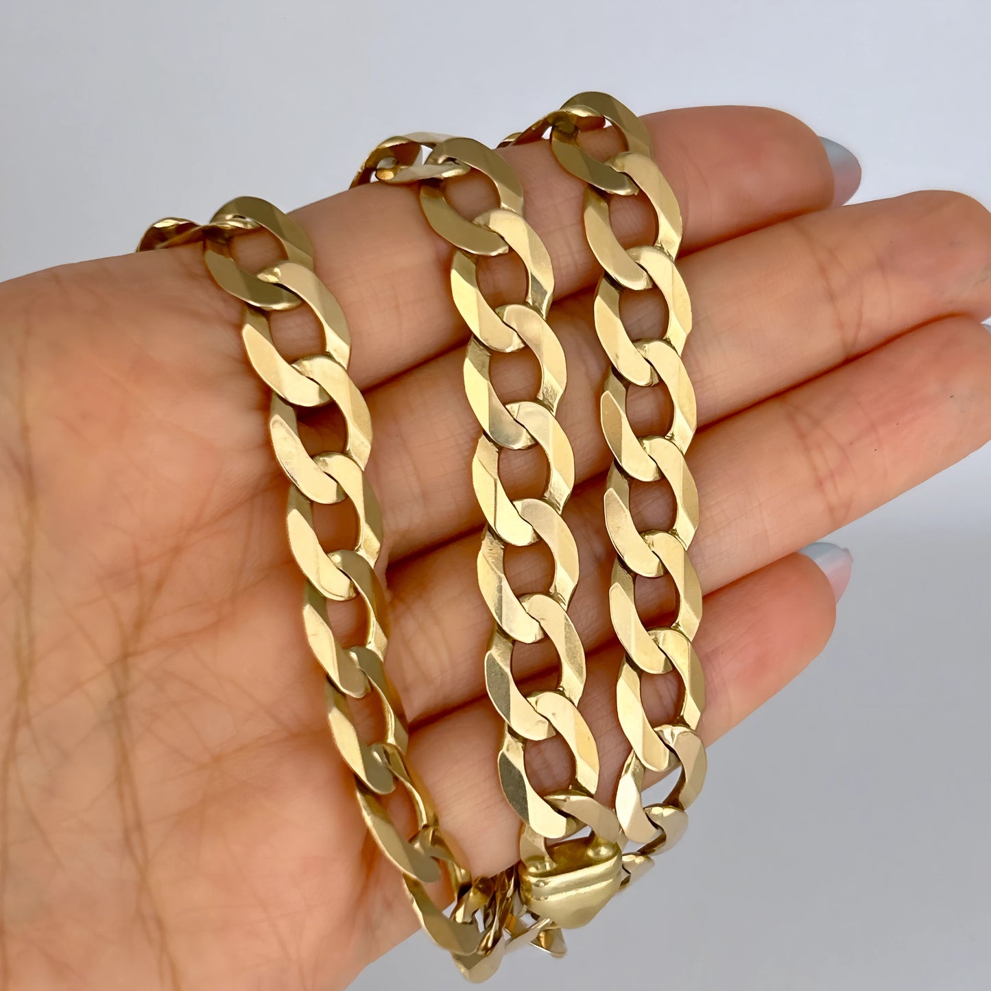 GOLD DEAL | 9kt Gold Empire Flat Curb Chain Valuation $12,100