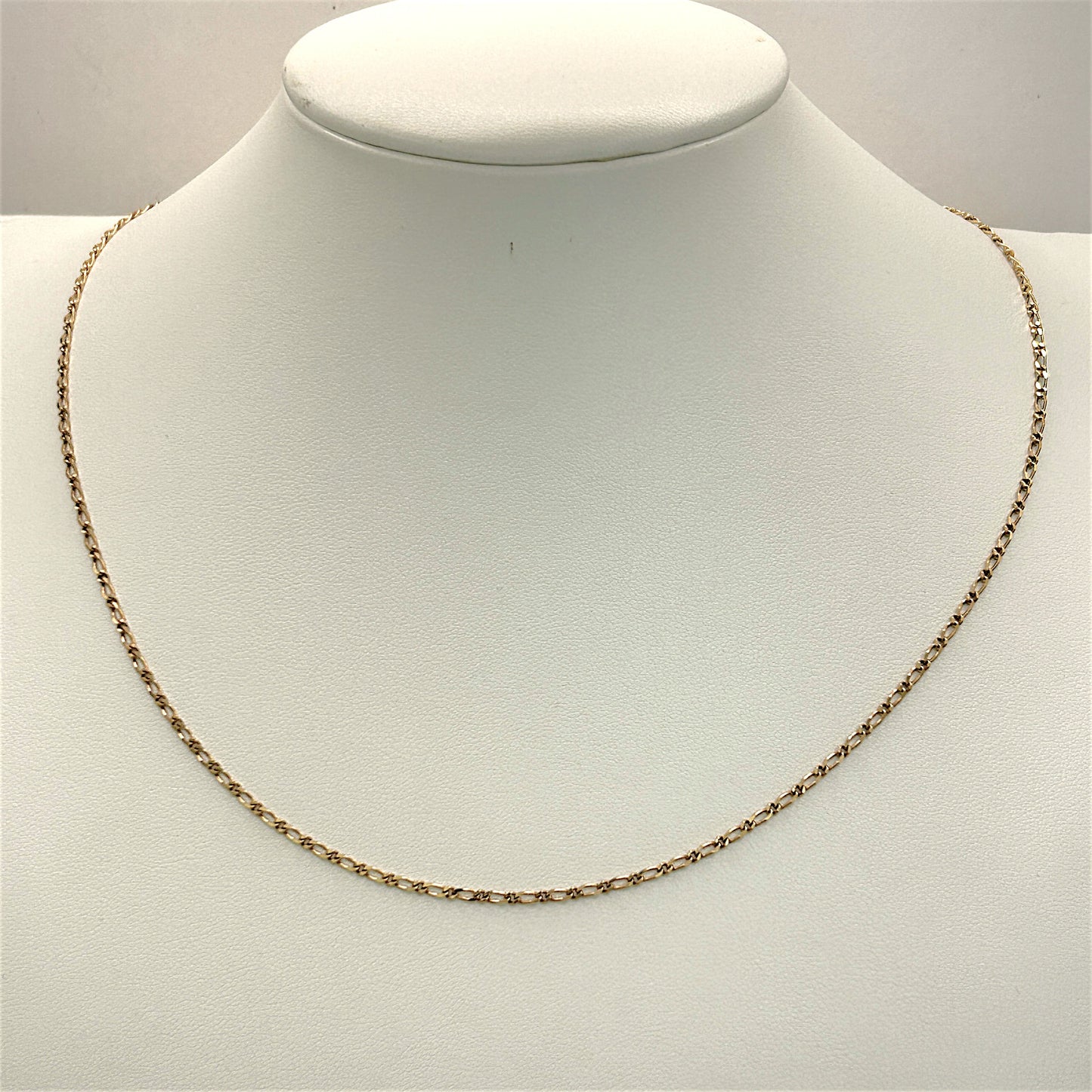 NZGD | 9ct Gold Linea Figaro 1 x1 Fine Chain 49cm