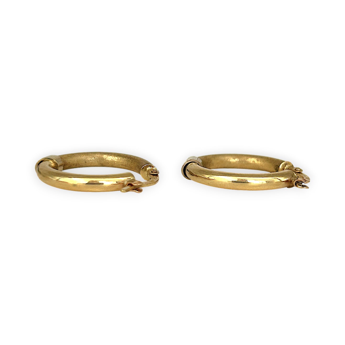 NZGD | 9ct Gold Textural Staple Hoop Earrings 21.4mm
