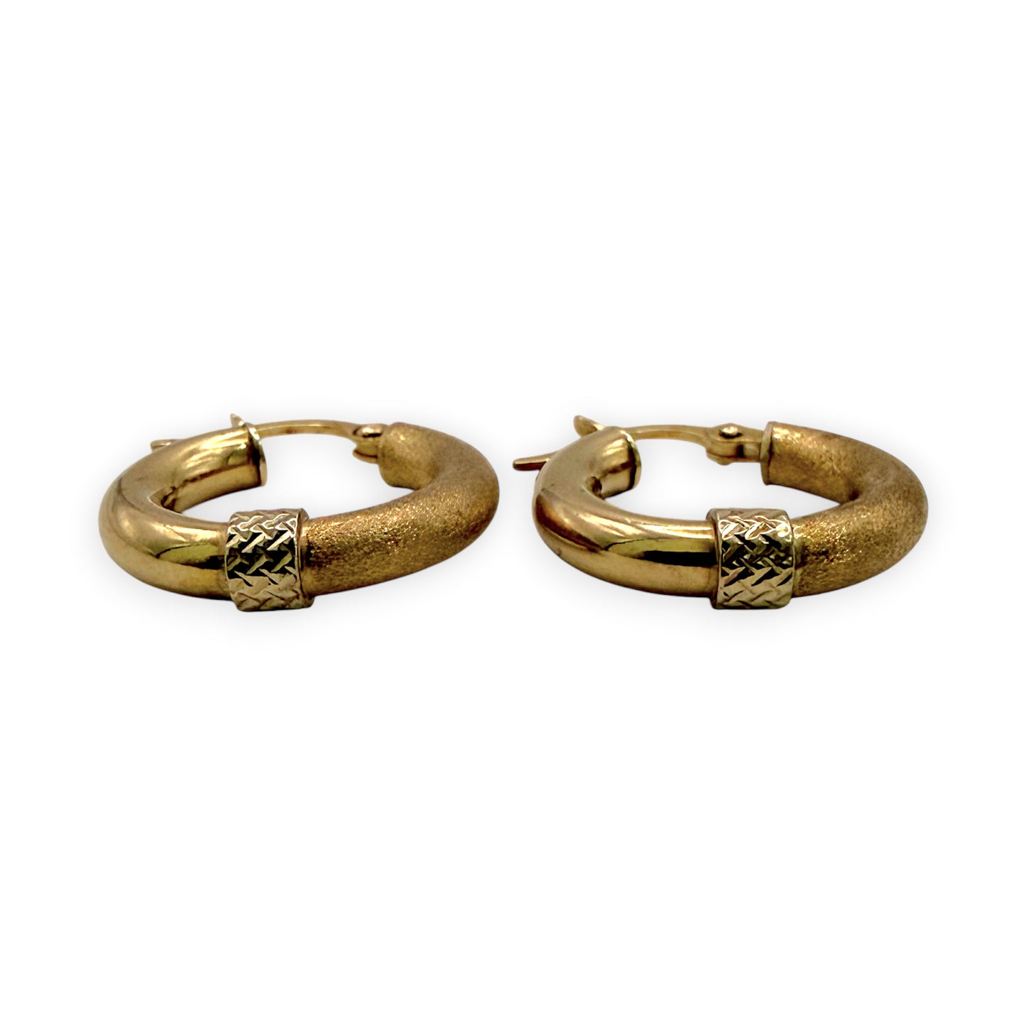 NZGD | 9ct Gold The Dual‑Glow Hoop Earrings 16.2mm