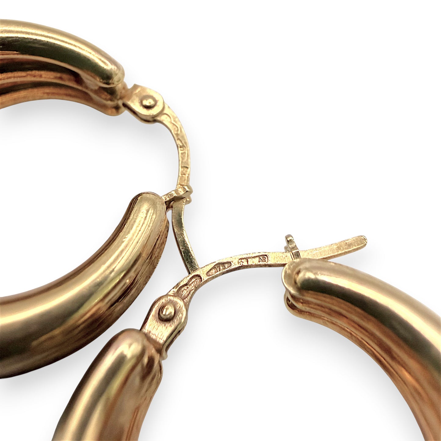 NZGD | 9ct Gold The Tri‑Luxe Hoops Earrings - UNOAERRE 21.1mm