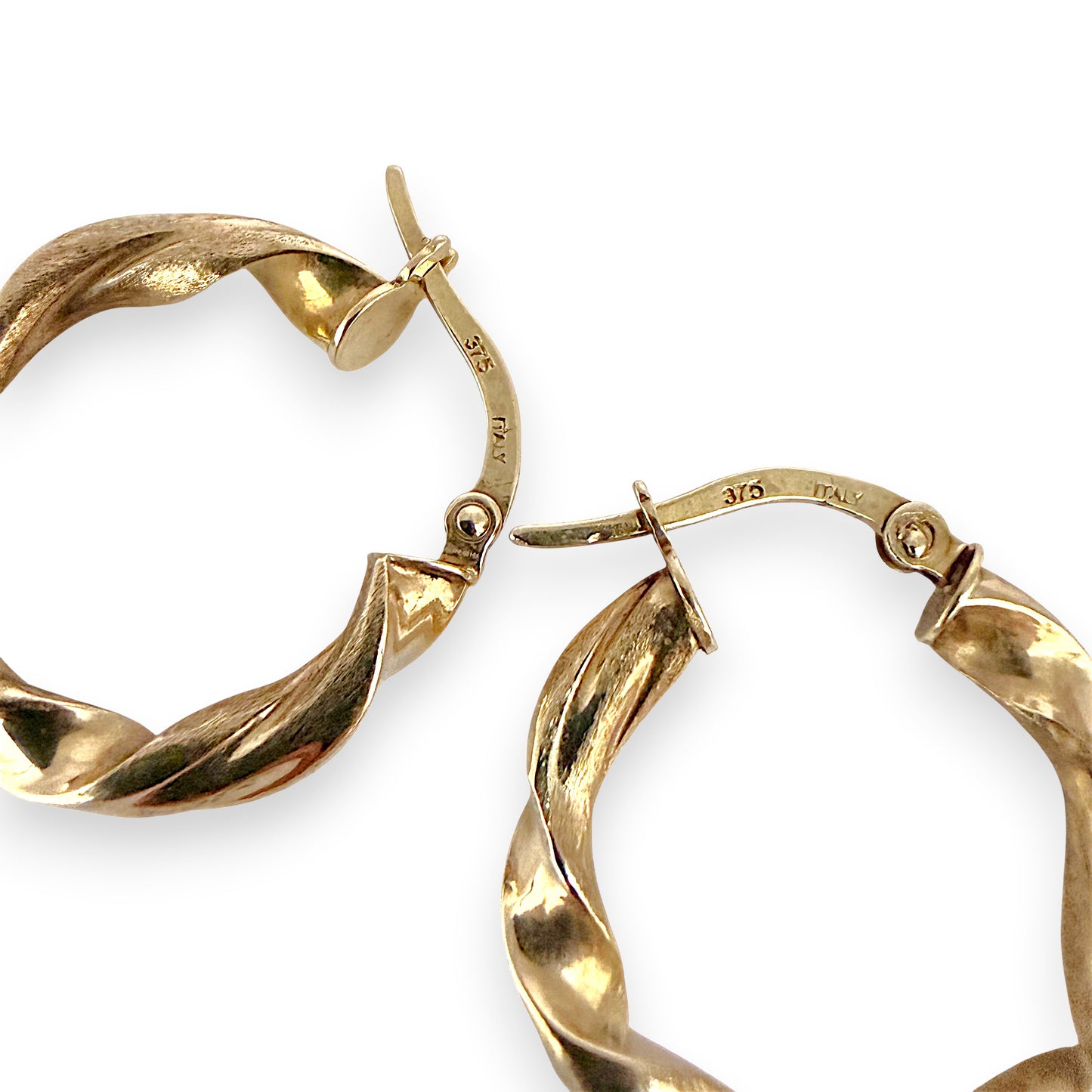 NZGD | 9ct Gold Textured Twist Heritage Earrings 21.4mm