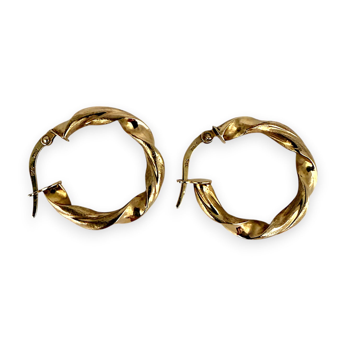 NZGD | 9ct Gold Textured Twist Heritage Earrings 21.4mm