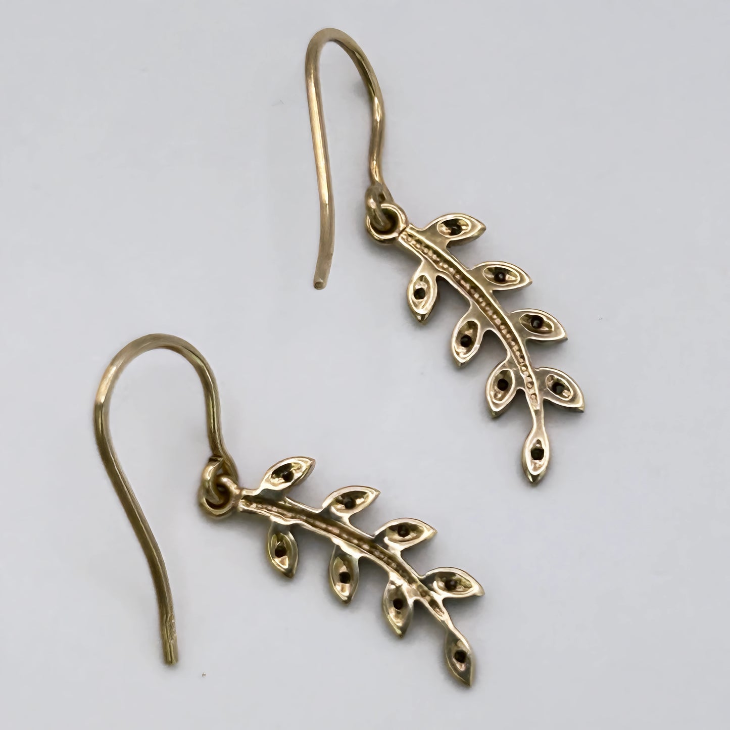 GOLD DEAL | 9kt Gold Whisperleaf Diamond Dangle Earrings