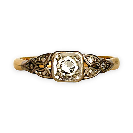 GOLD DEAL | 18ct (18K) (18K) Y/W Gold Diamond Hand Made Estate Ring Size N