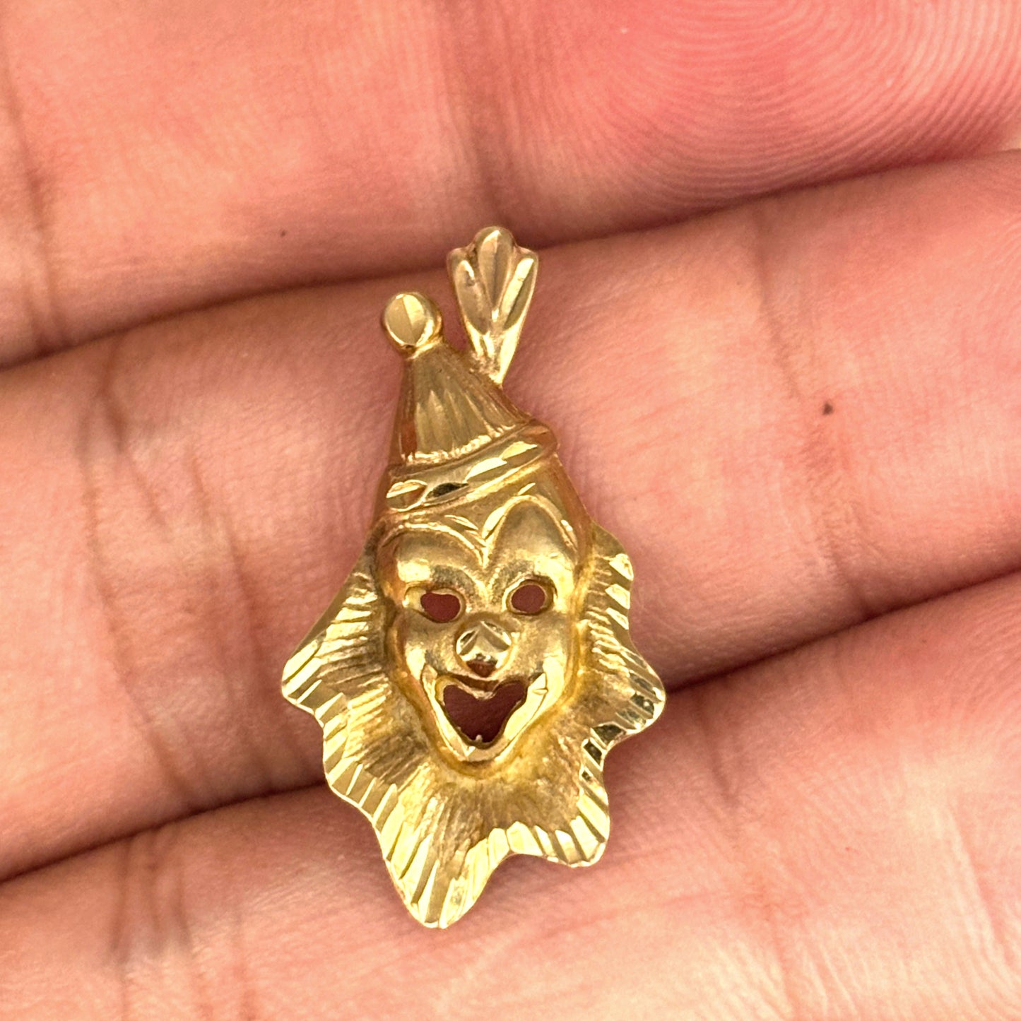 NZGD | 9ct Gold Opulent Masquerade Clown Pendant