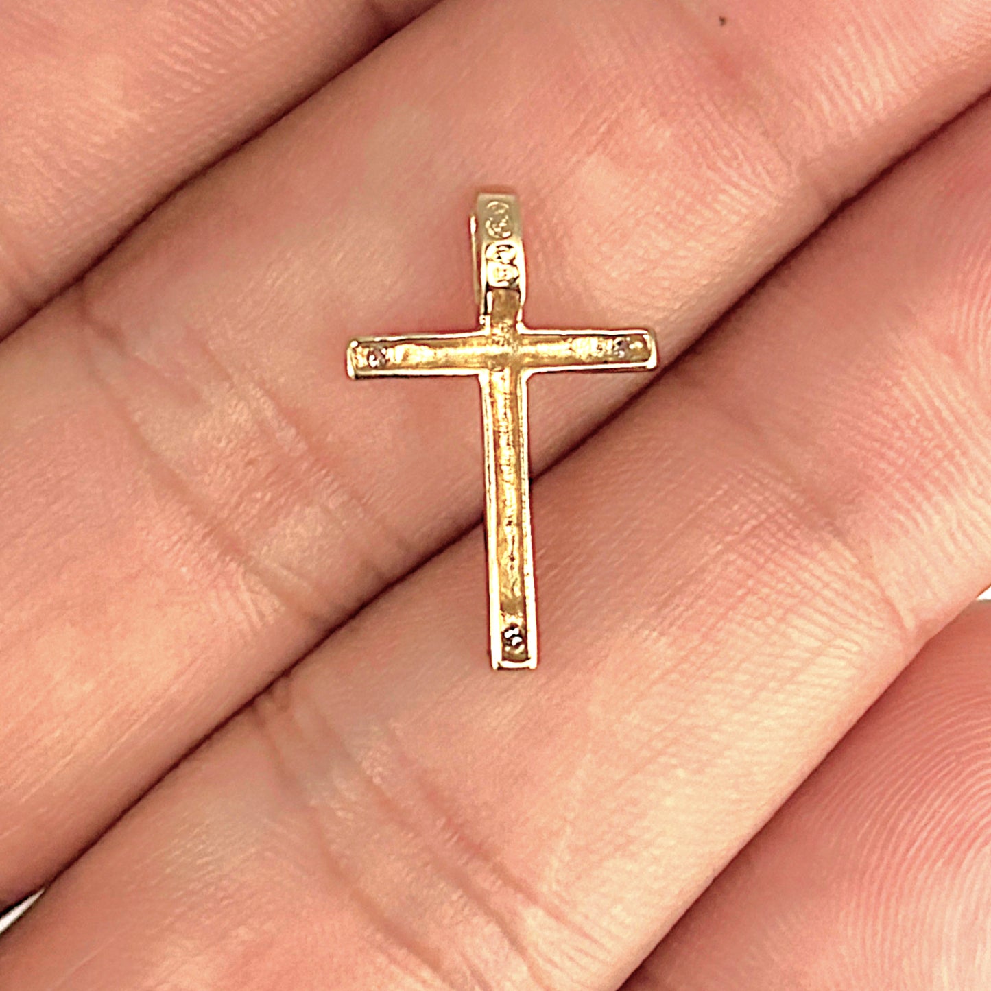 GOLD DEAL | 9kt Gold Gracepoint Cross Pendant