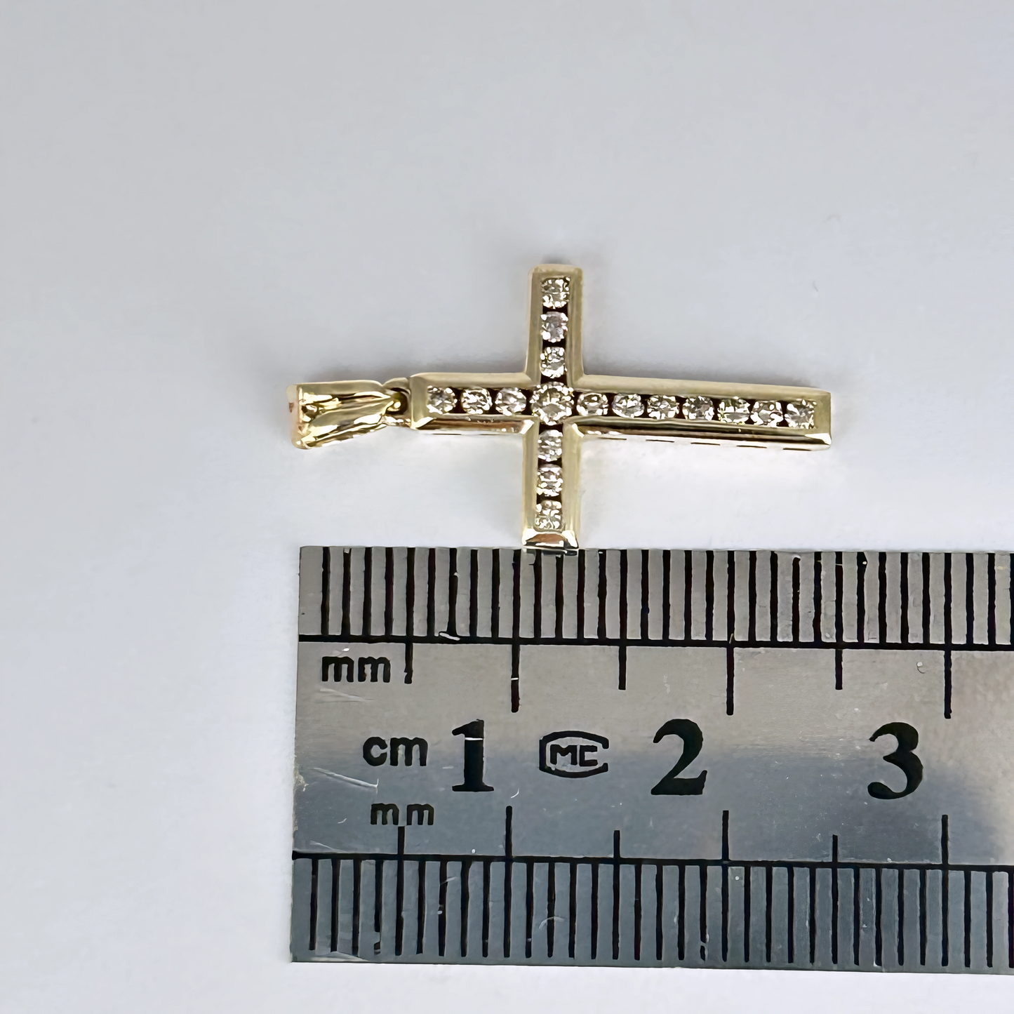 GOLD DEAL | 9kt Gold Refurbished Grace in Light Corss Pendant