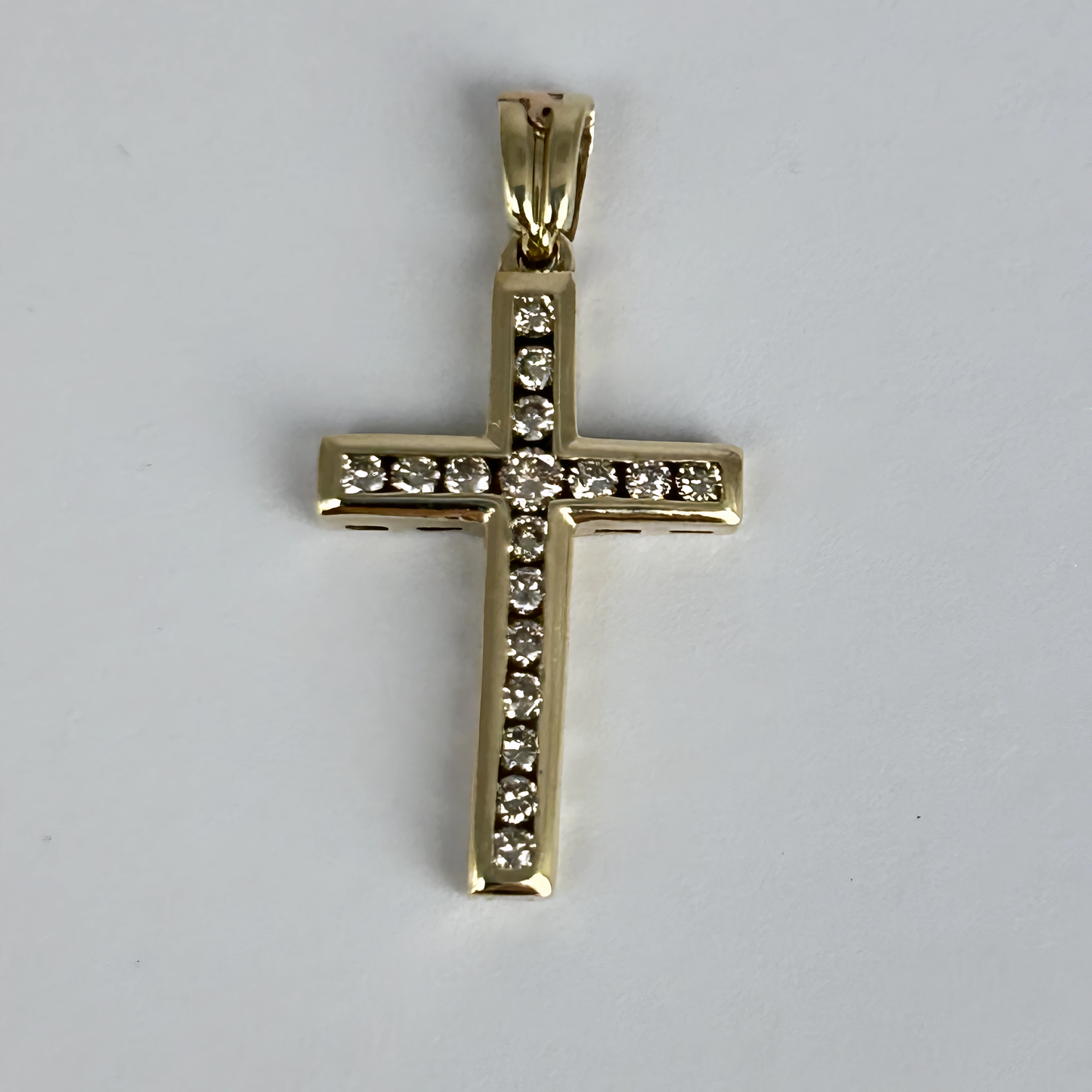 GOLD DEAL | 9kt Gold Refurbished Grace in Light Corss Pendant