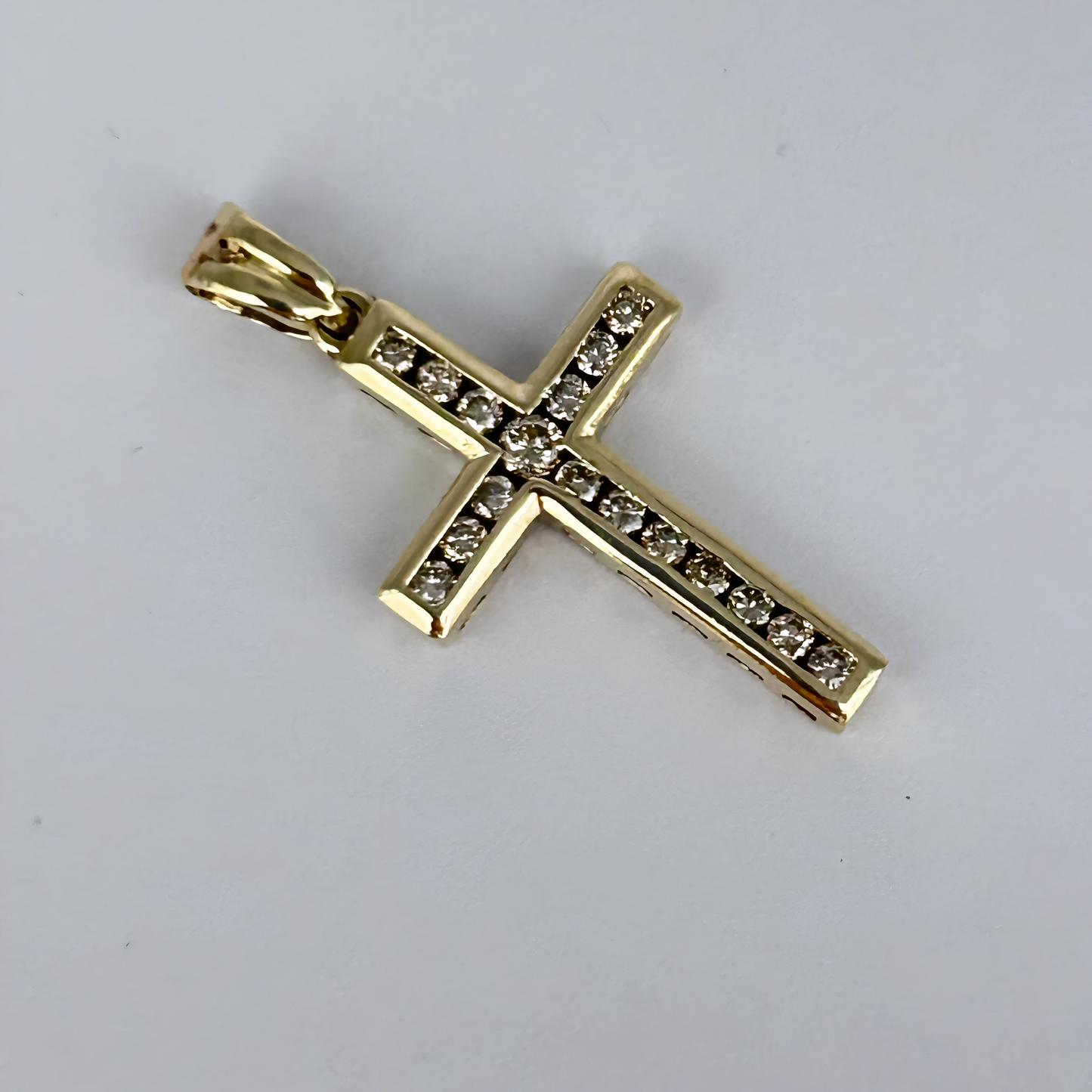 GOLD DEAL | 9kt Gold Refurbished Grace in Light Corss Pendant