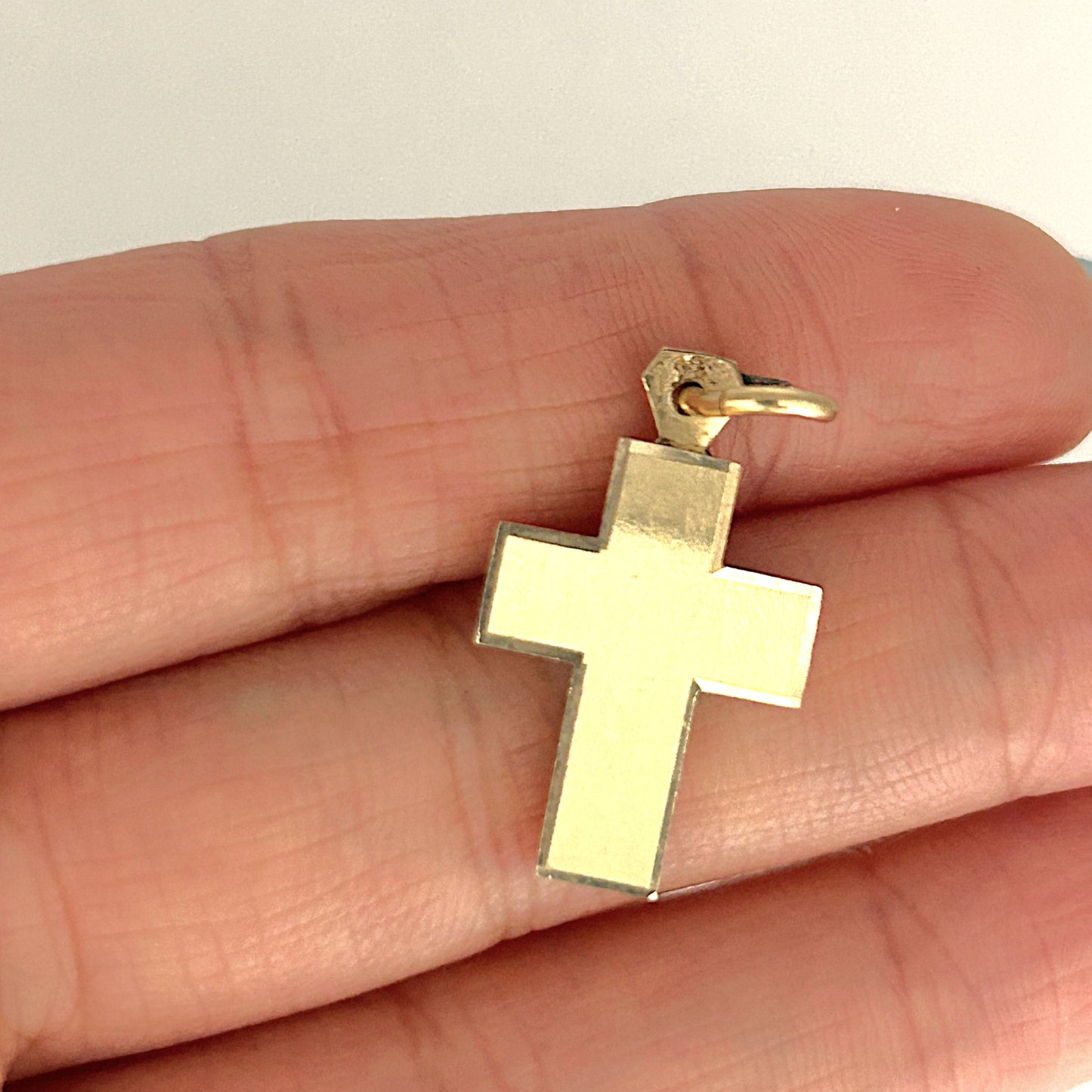 NZGD | 14ct Gold Celestial Devotion Crucifix Pendant