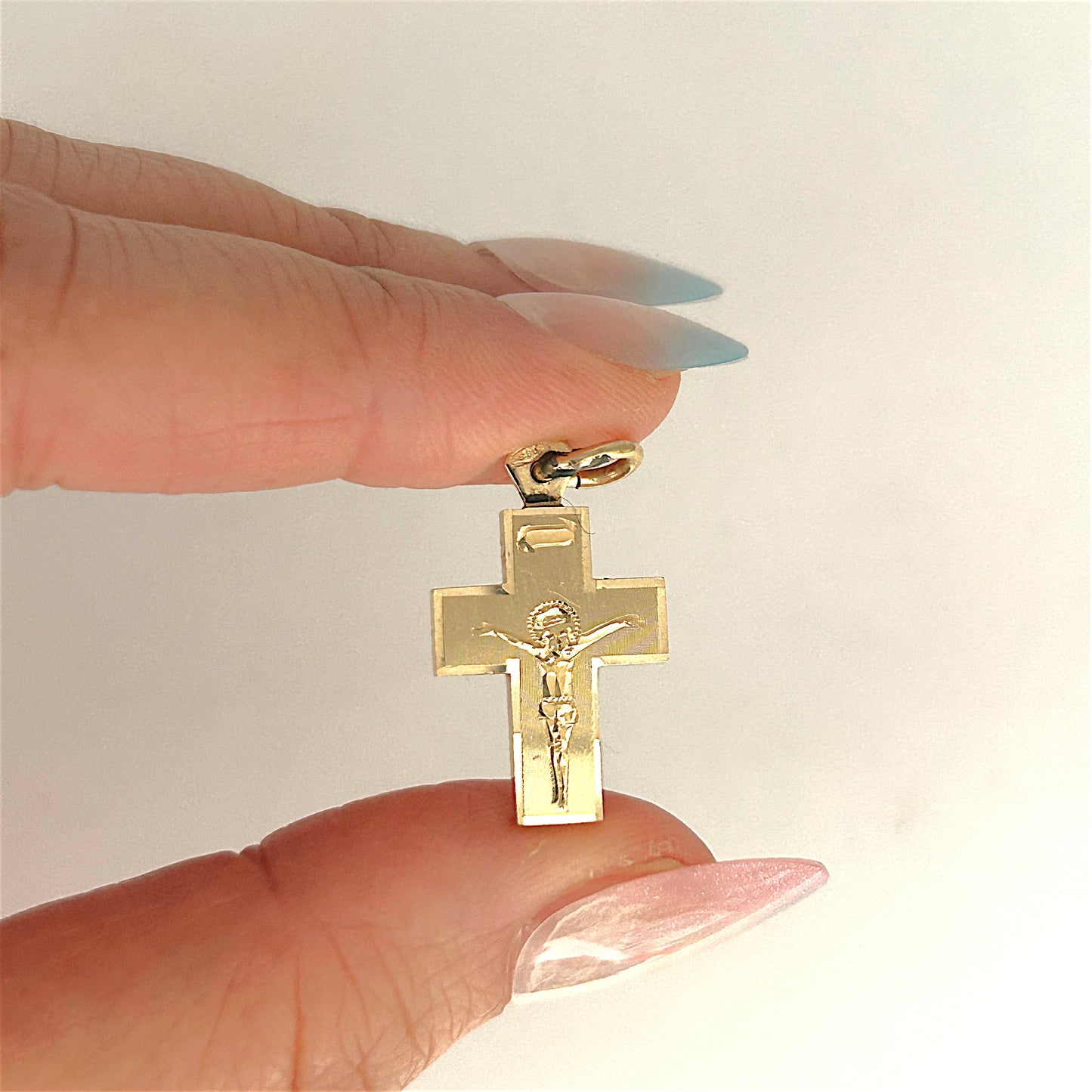 NZGD | 14ct Gold Celestial Devotion Crucifix Pendant