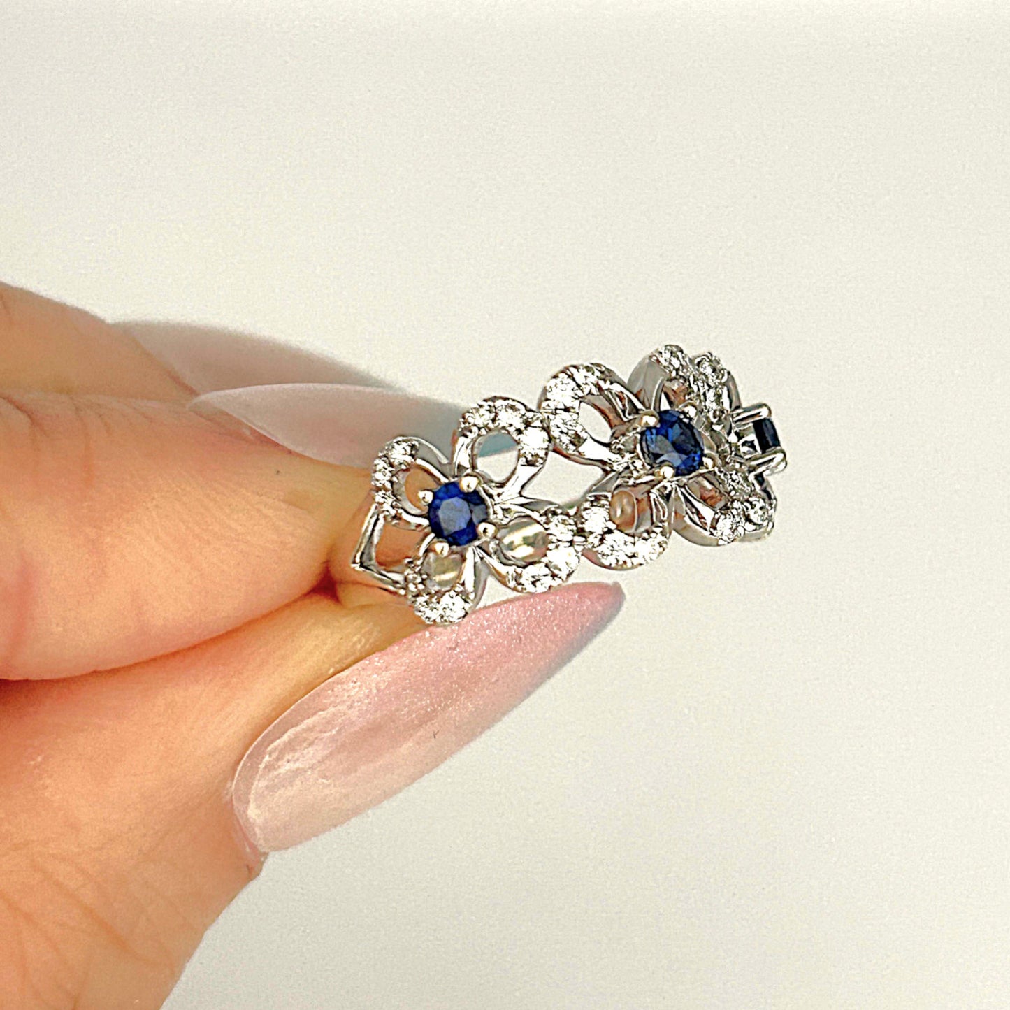 GOLD DEAL | 9kt Gold Starlit Sapphire Bouquet Ring Valuation $3,000