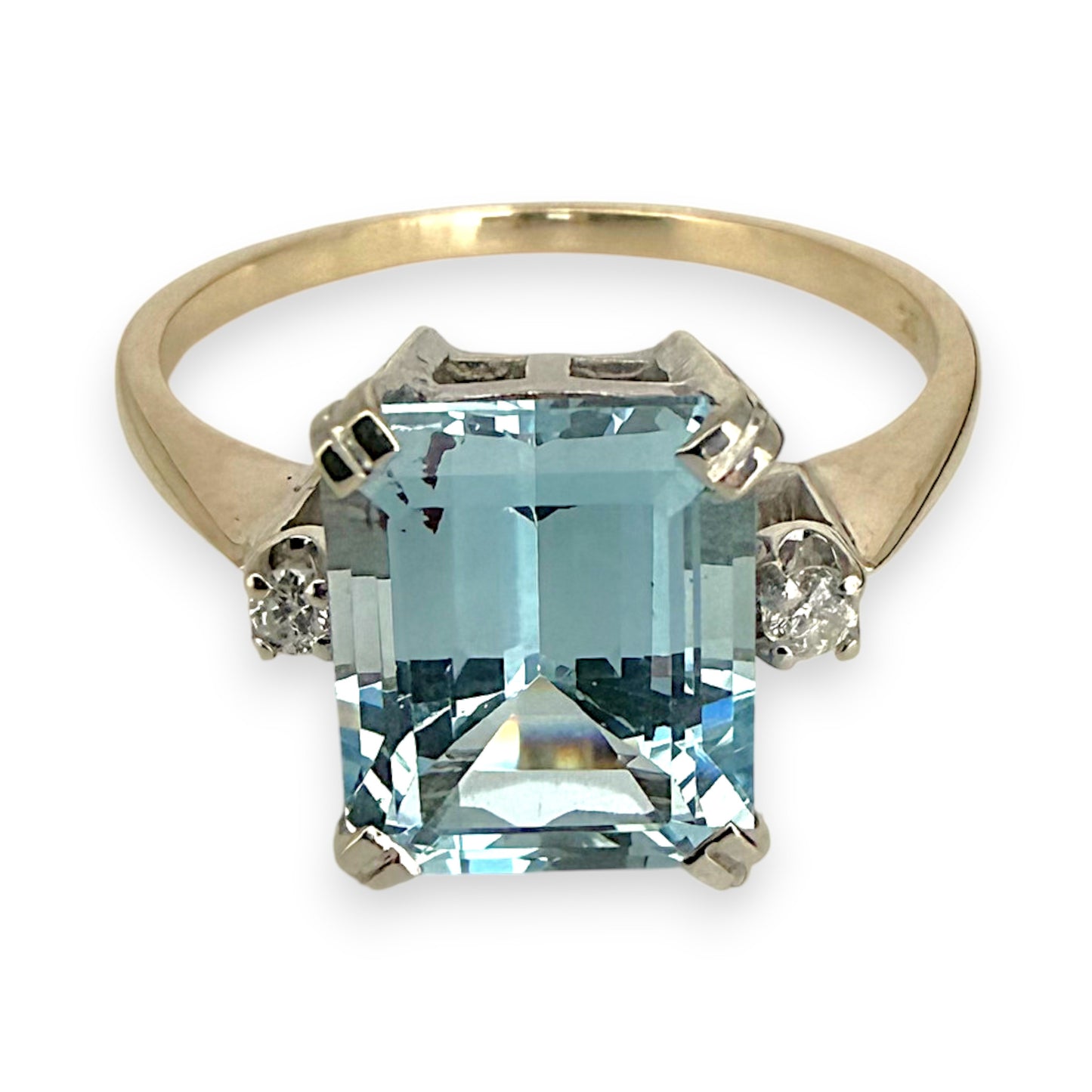NZGD | 9ct Gold Aqua Tranquility Ring Size R