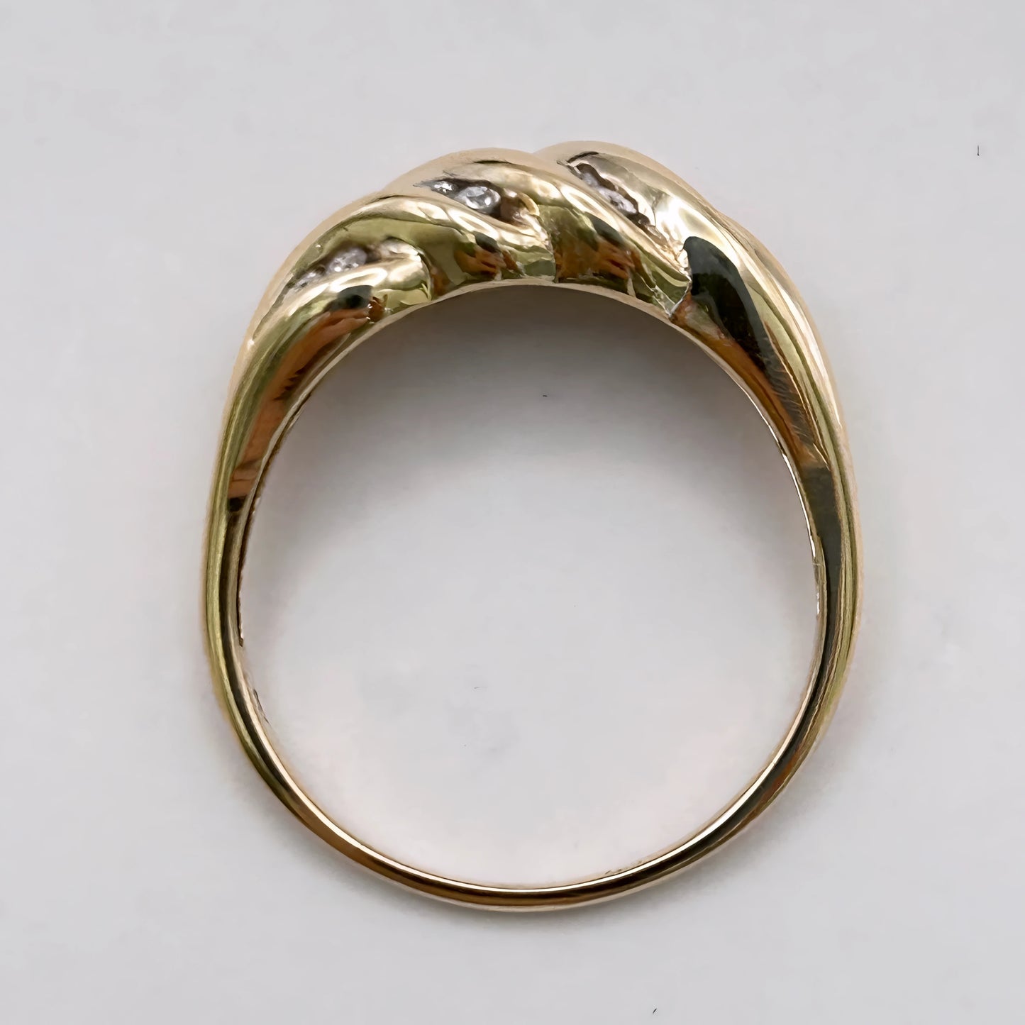 GOLD DEAL | 9ct (9kt) Gold Eternal Wave Diamond Ring Valuation $2,225