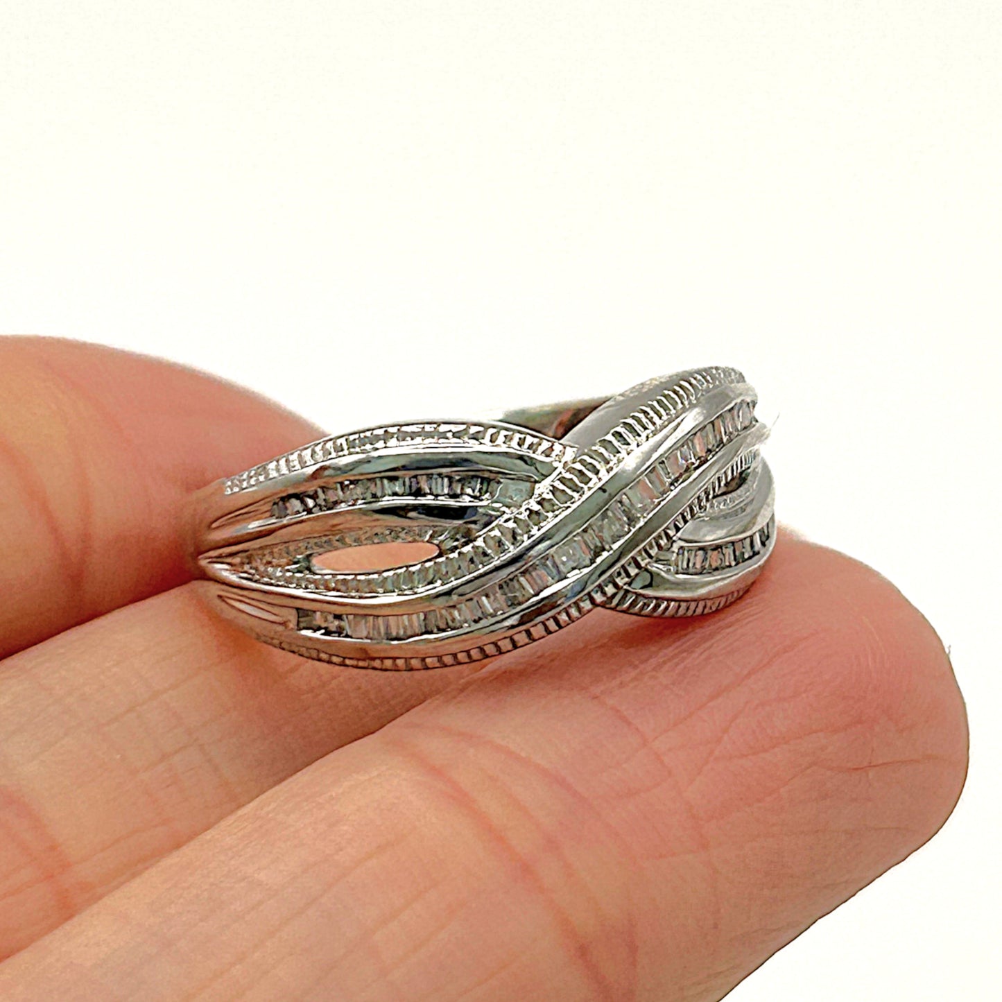 GOLD DEAL | 9kt White Gold Frosted Diamond Weave Ring Valuation $2,300