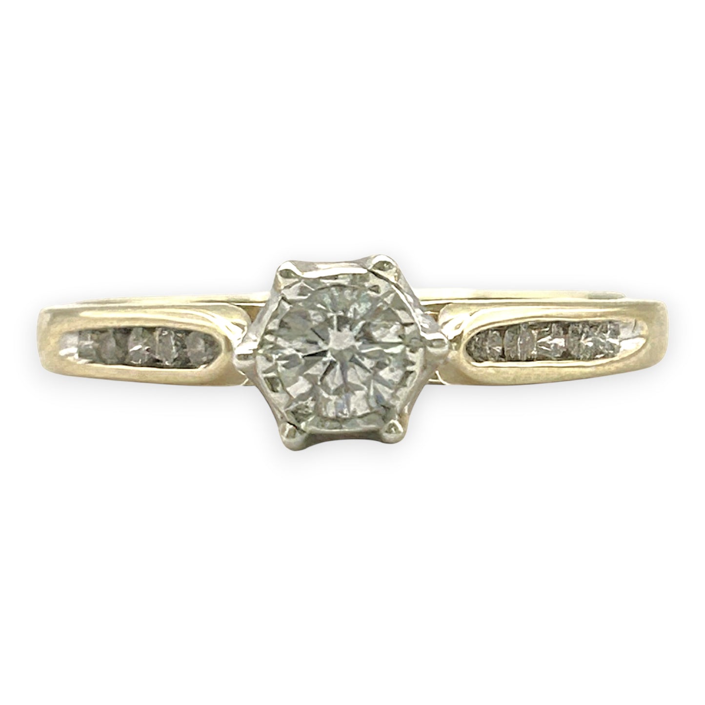 NZGD | 9ct Gold Timeless Radiance Solitaire Ring Valuation $1,700